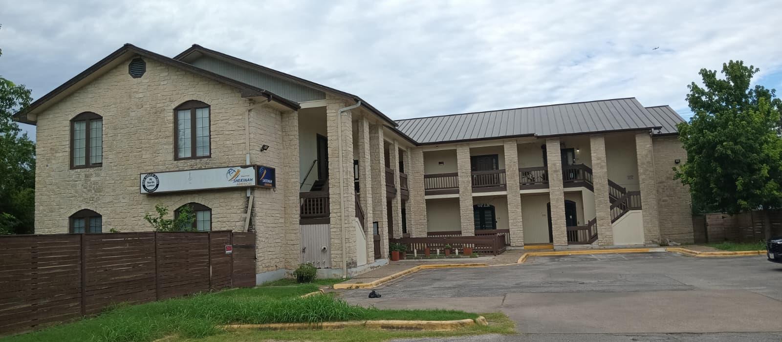 611 Carpenter Ave # 101 & 102, Austin, TX 78753