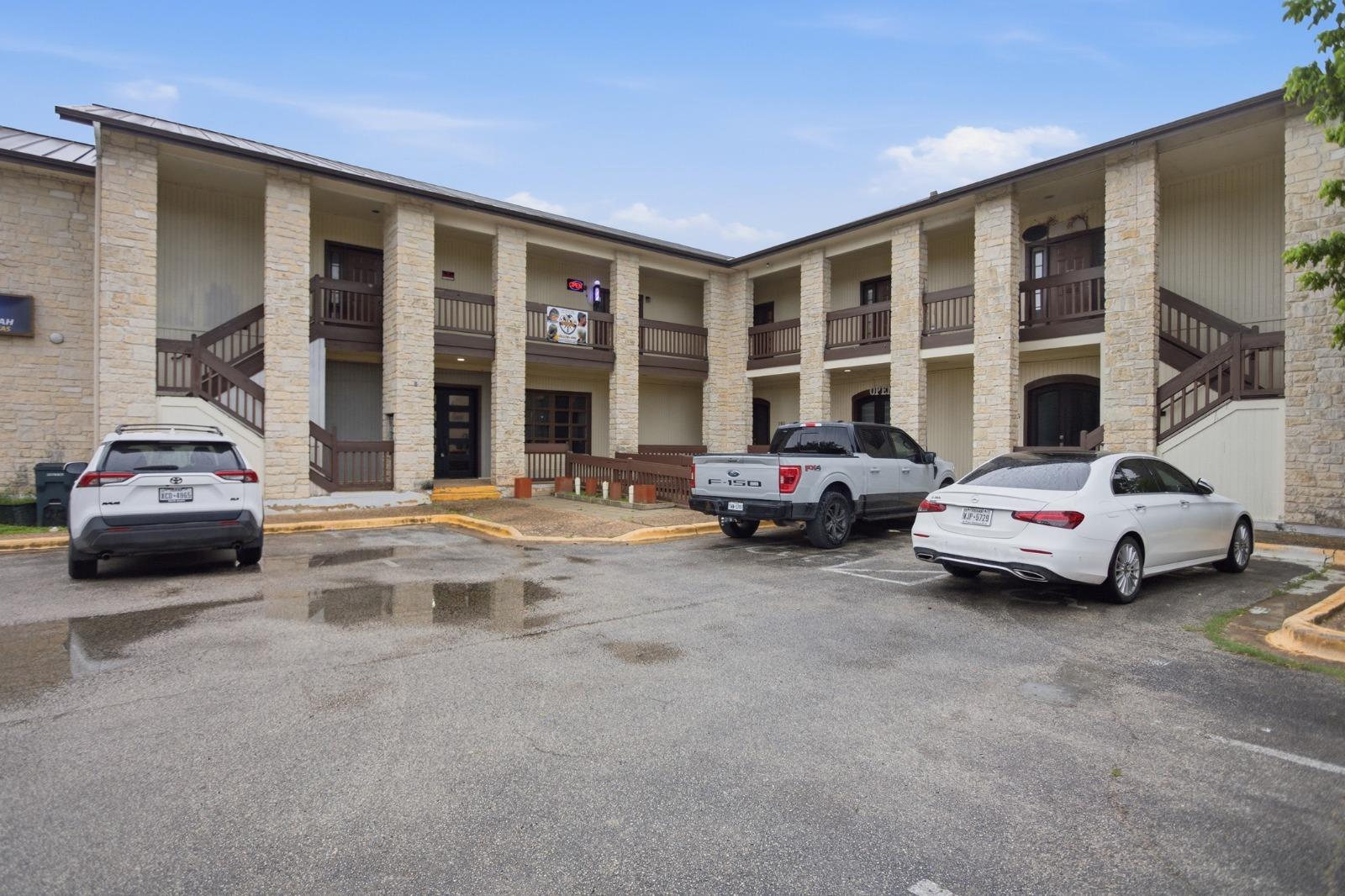 611 Carpenter Ave # 101 & 102, Austin, TX 78753