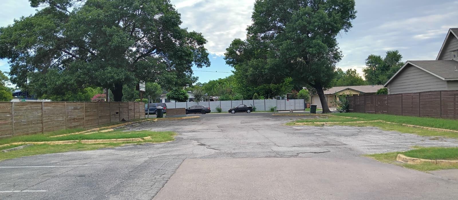 611 Carpenter Ave # 101 & 102, Austin, TX 78753