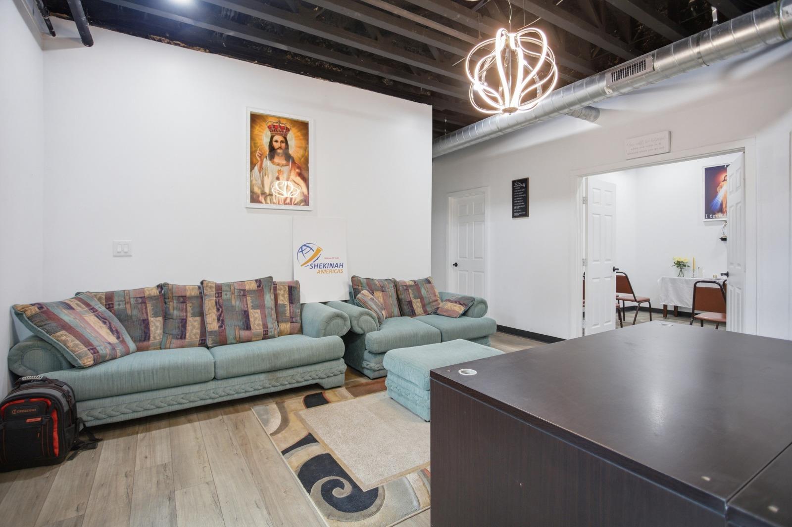 611 Carpenter Ave # 101 & 102, Austin, TX 78753