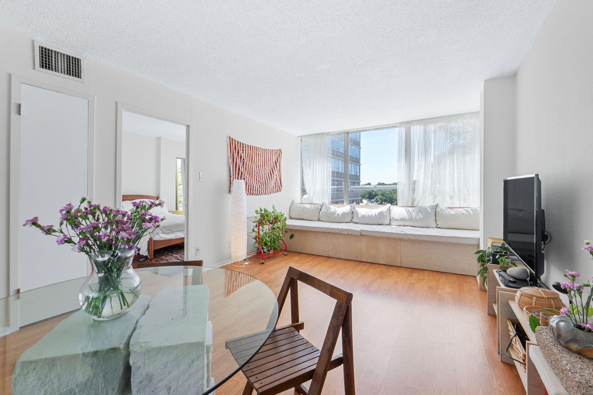 1800 Lavaca St # 413, Austin, TX 78701