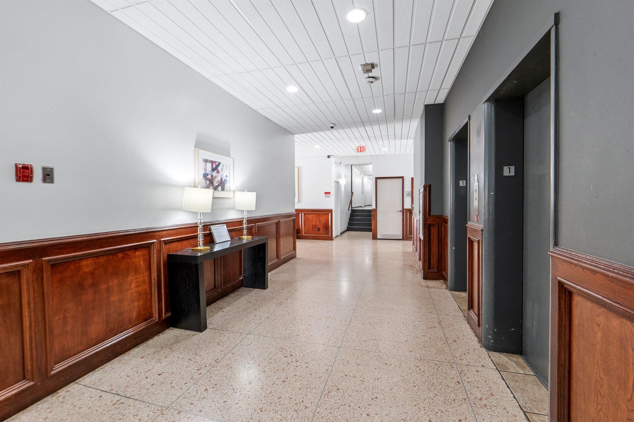 1800 Lavaca St # 413, Austin, TX 78701