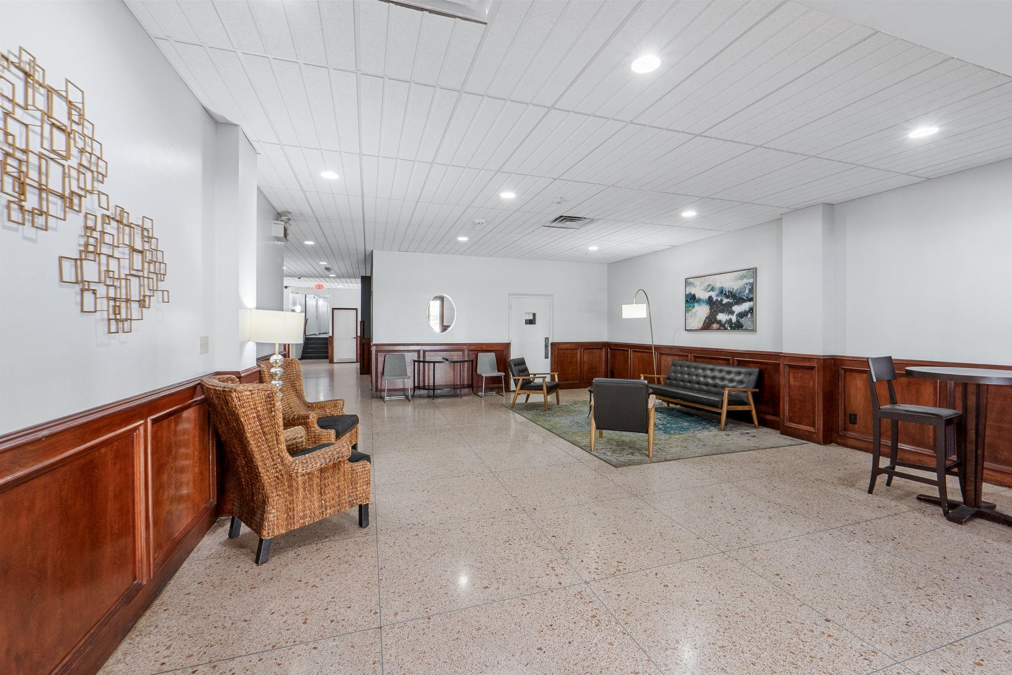 1800 Lavaca St # 413, Austin, TX 78701