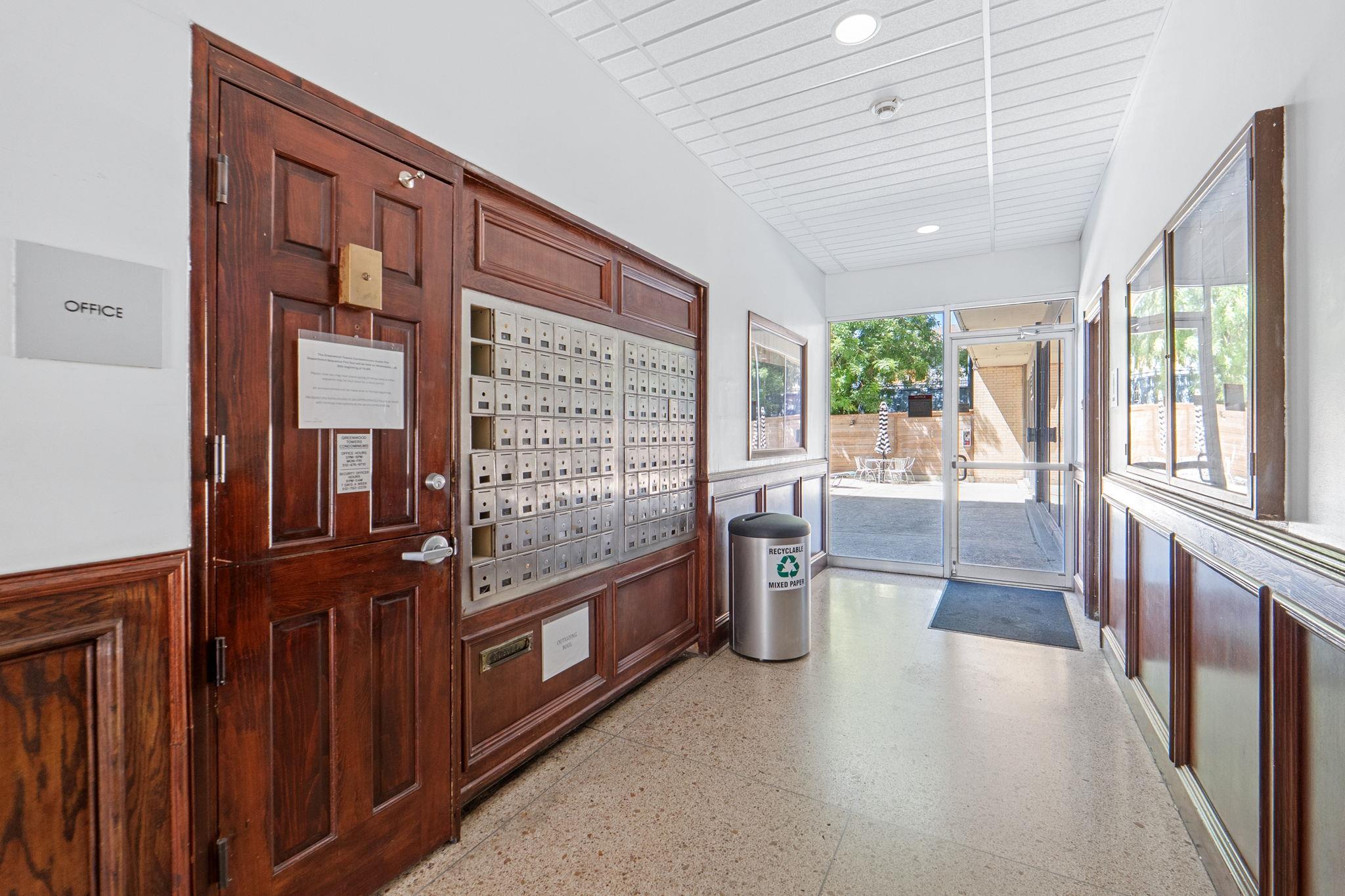 1800 Lavaca St # 413, Austin, TX 78701