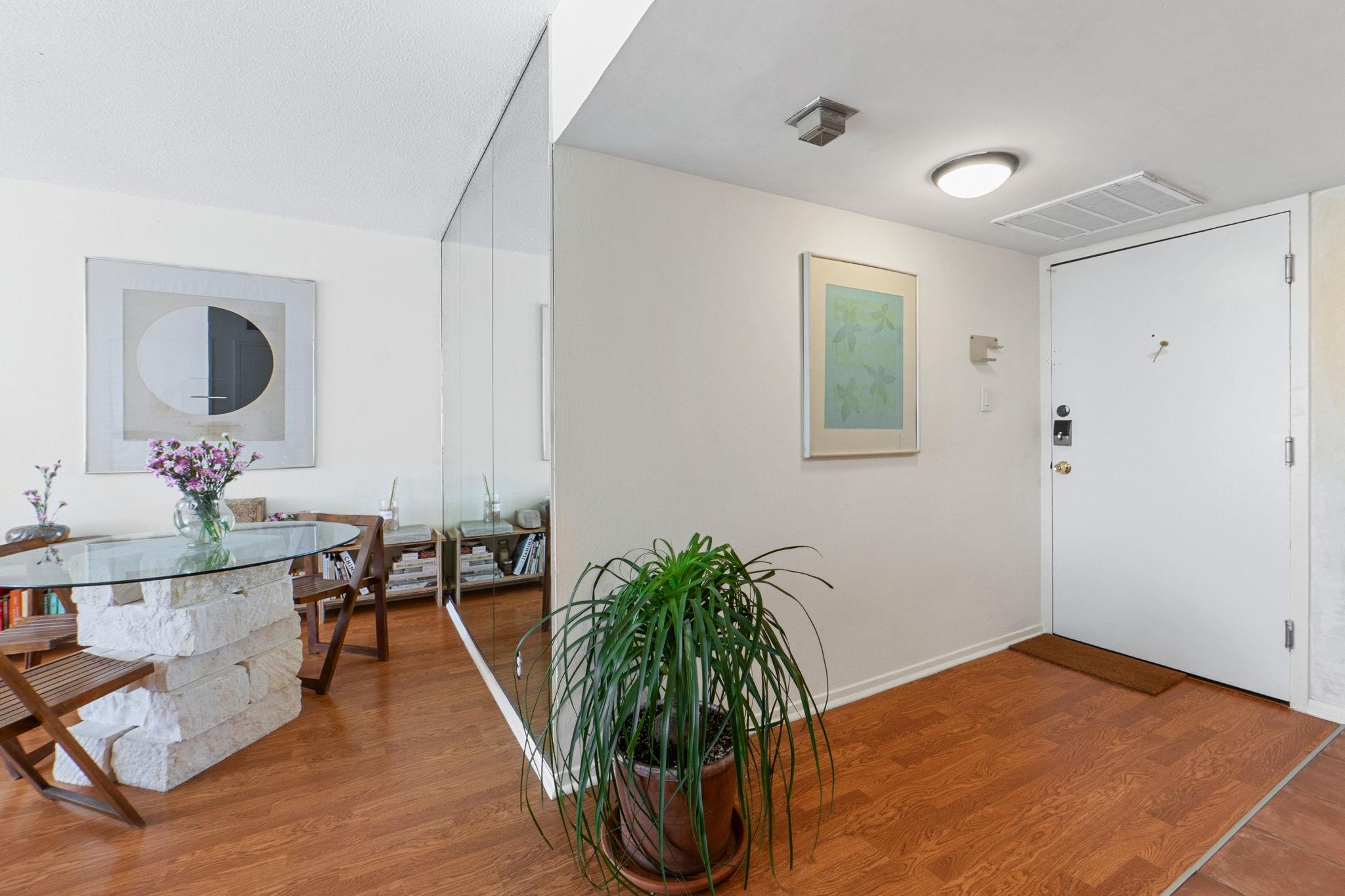 1800 Lavaca St # 413, Austin, TX 78701