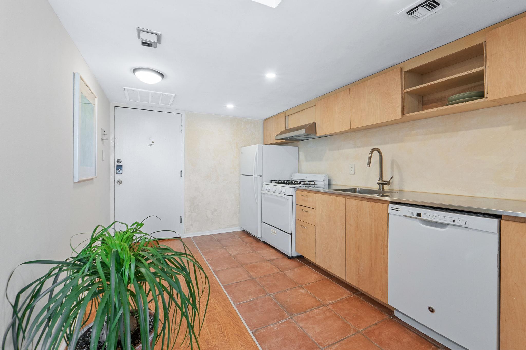 1800 Lavaca St # 413, Austin, TX 78701