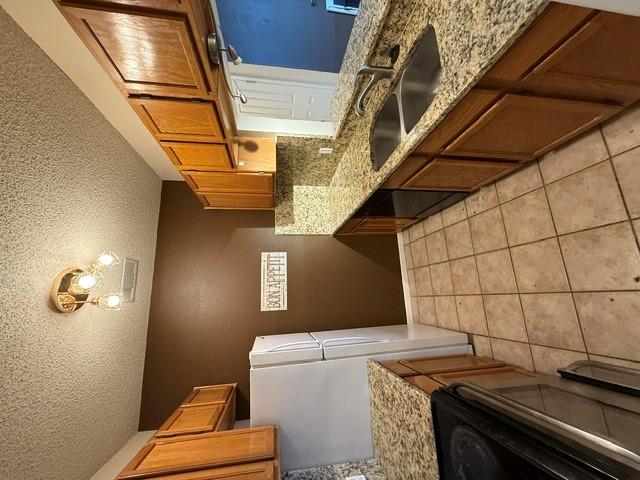 2300 Leon St # 202, Austin, TX 78705