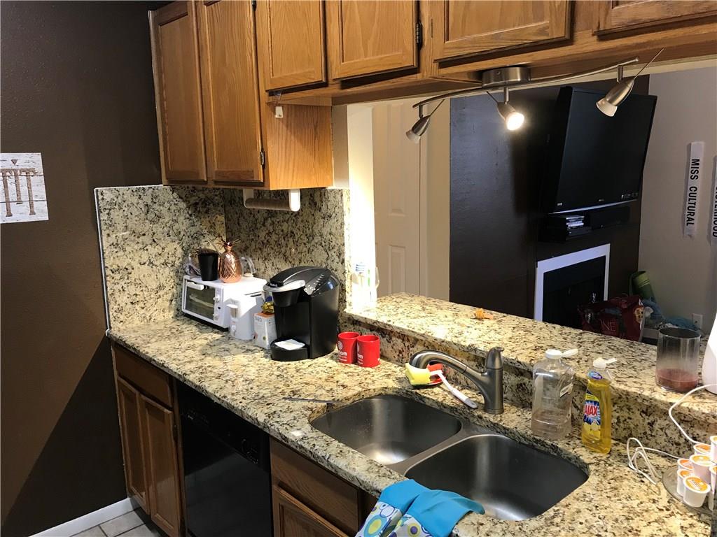 2300 Leon St # 202, Austin, TX 78705