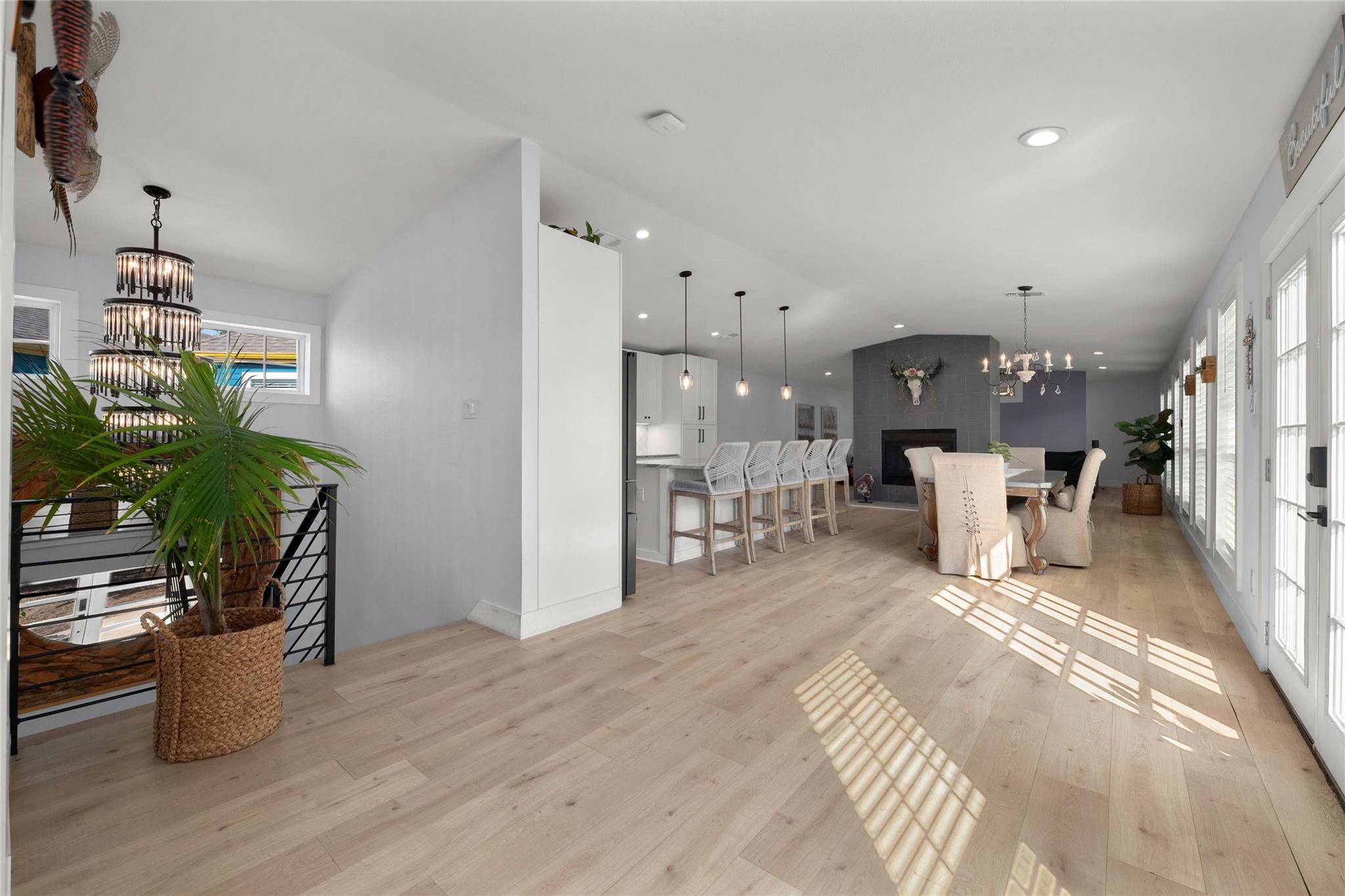 120 Acapulco Dr, Lakeway, TX 78734