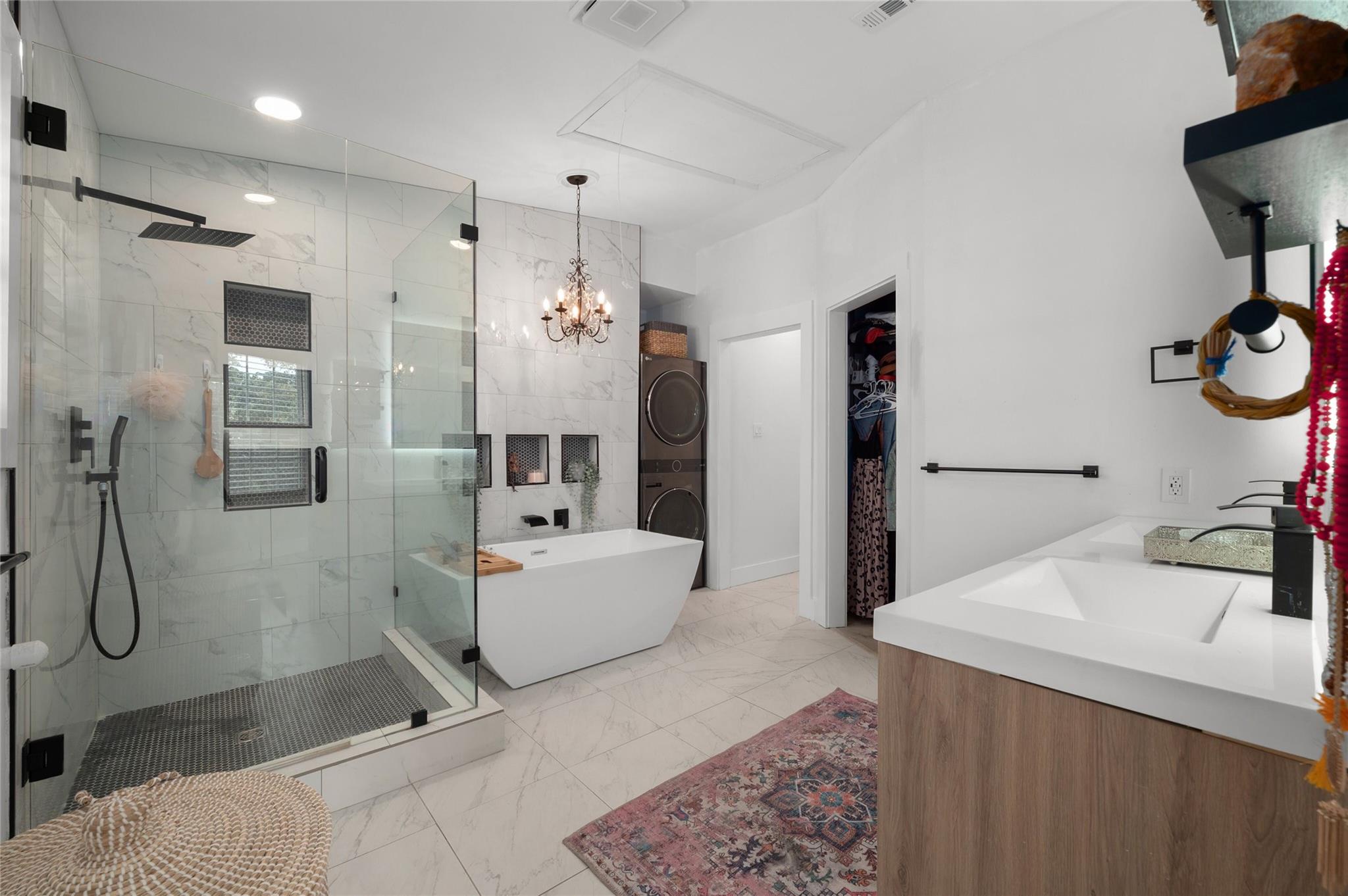 120 Acapulco Dr, Lakeway, TX 78734