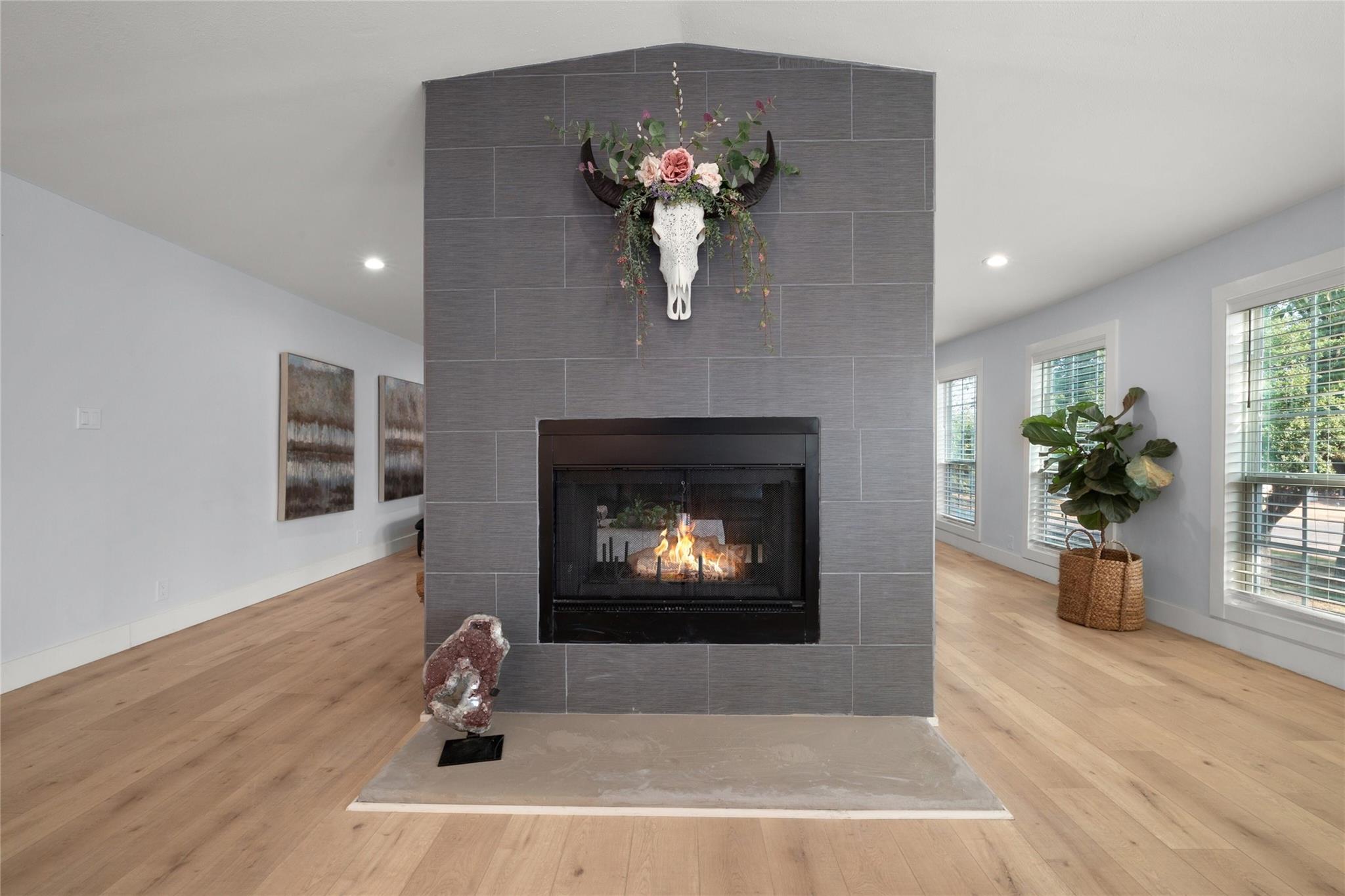 120 Acapulco Dr, Lakeway, TX 78734