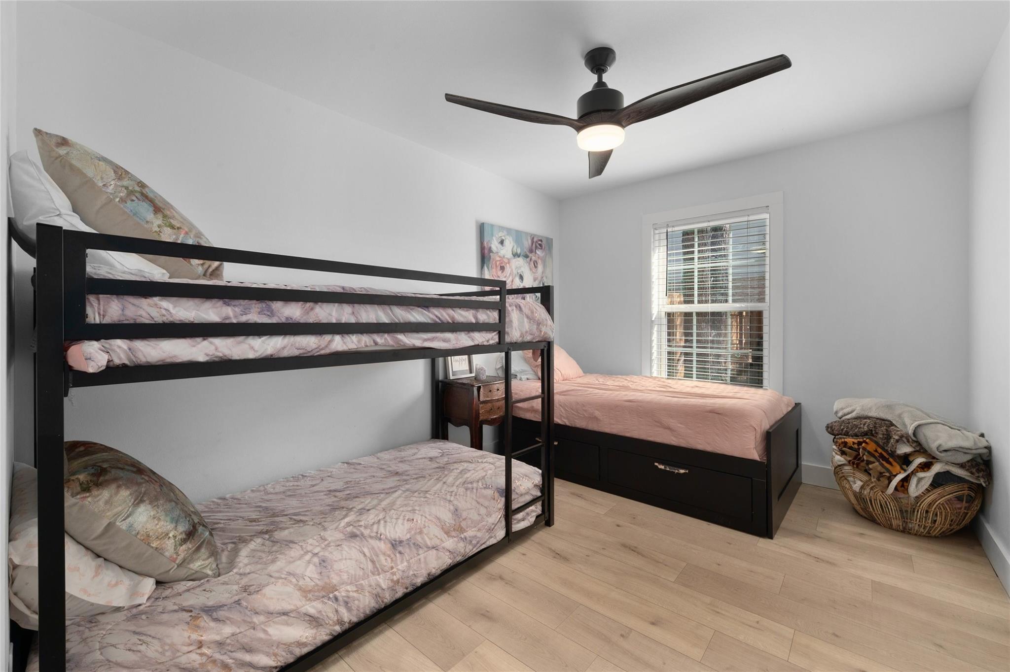 120 Acapulco Dr, Lakeway, TX 78734