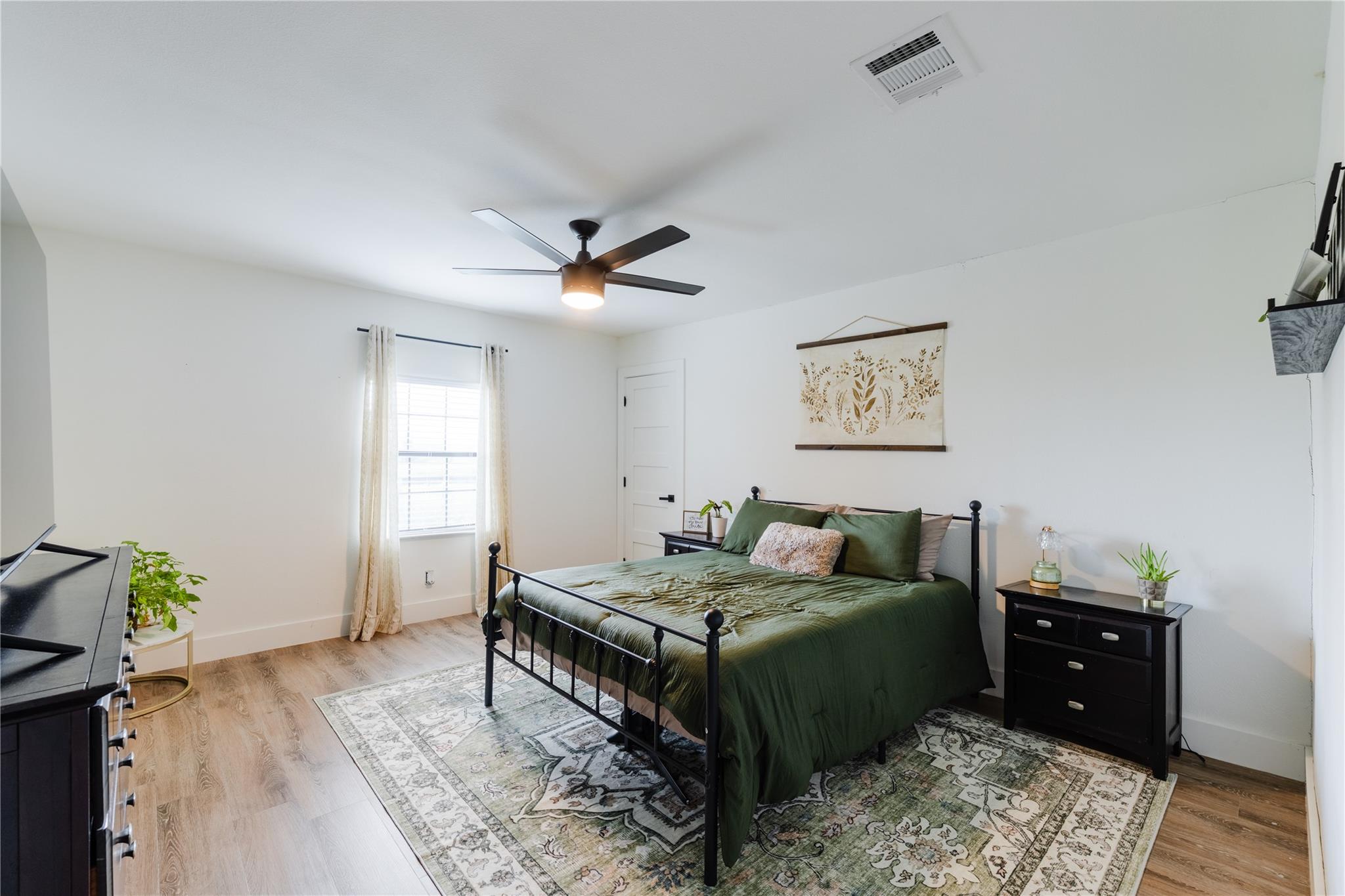 501 Main St, Taylor, TX 76574