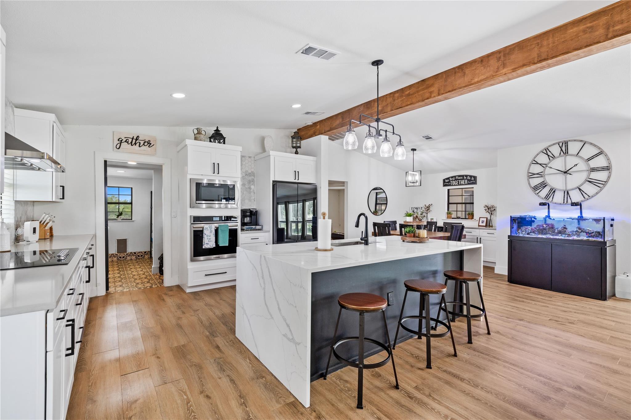 501 Main St, Taylor, TX 76574