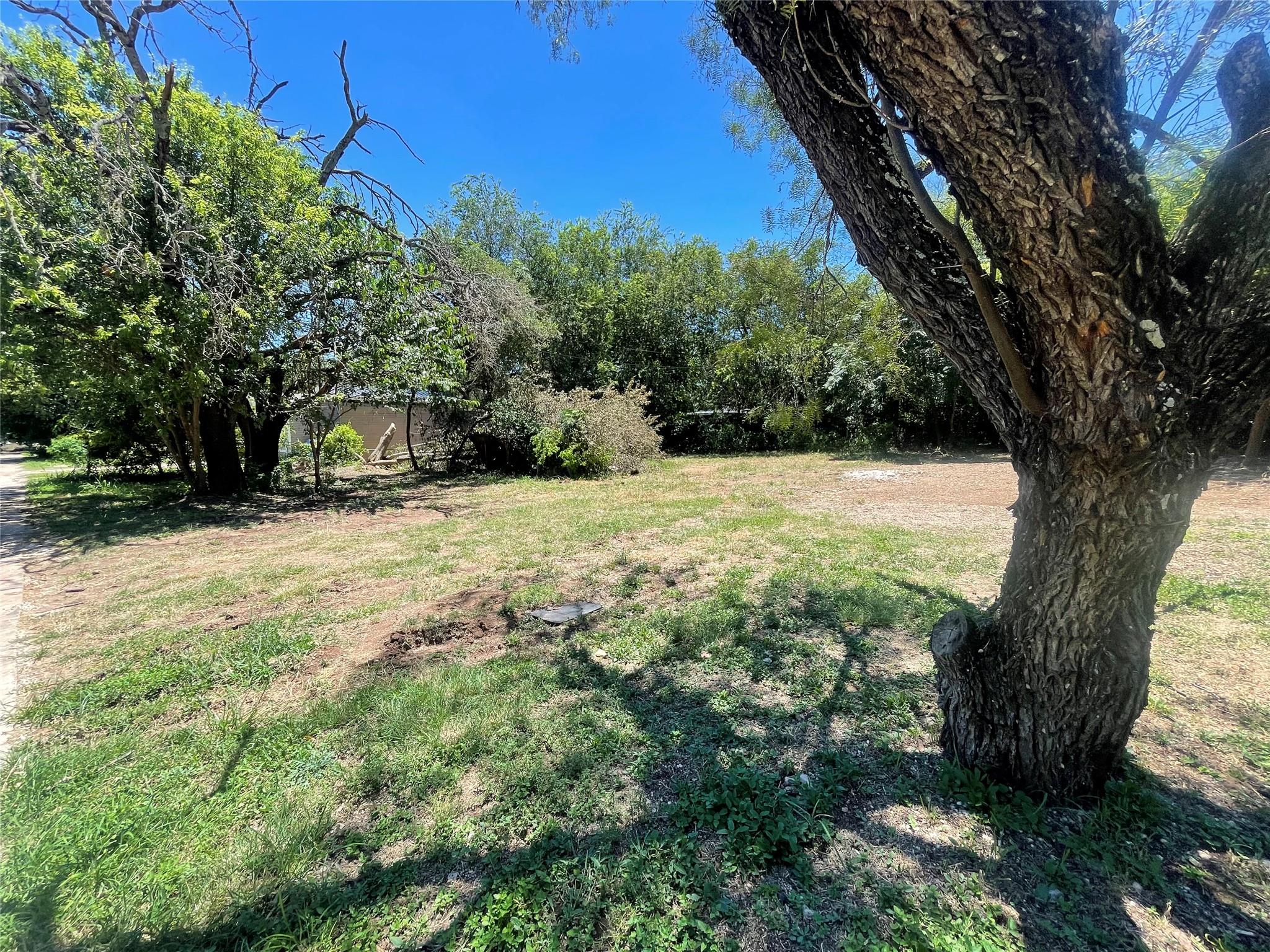 11512 Main St, Jonestown, TX 78645