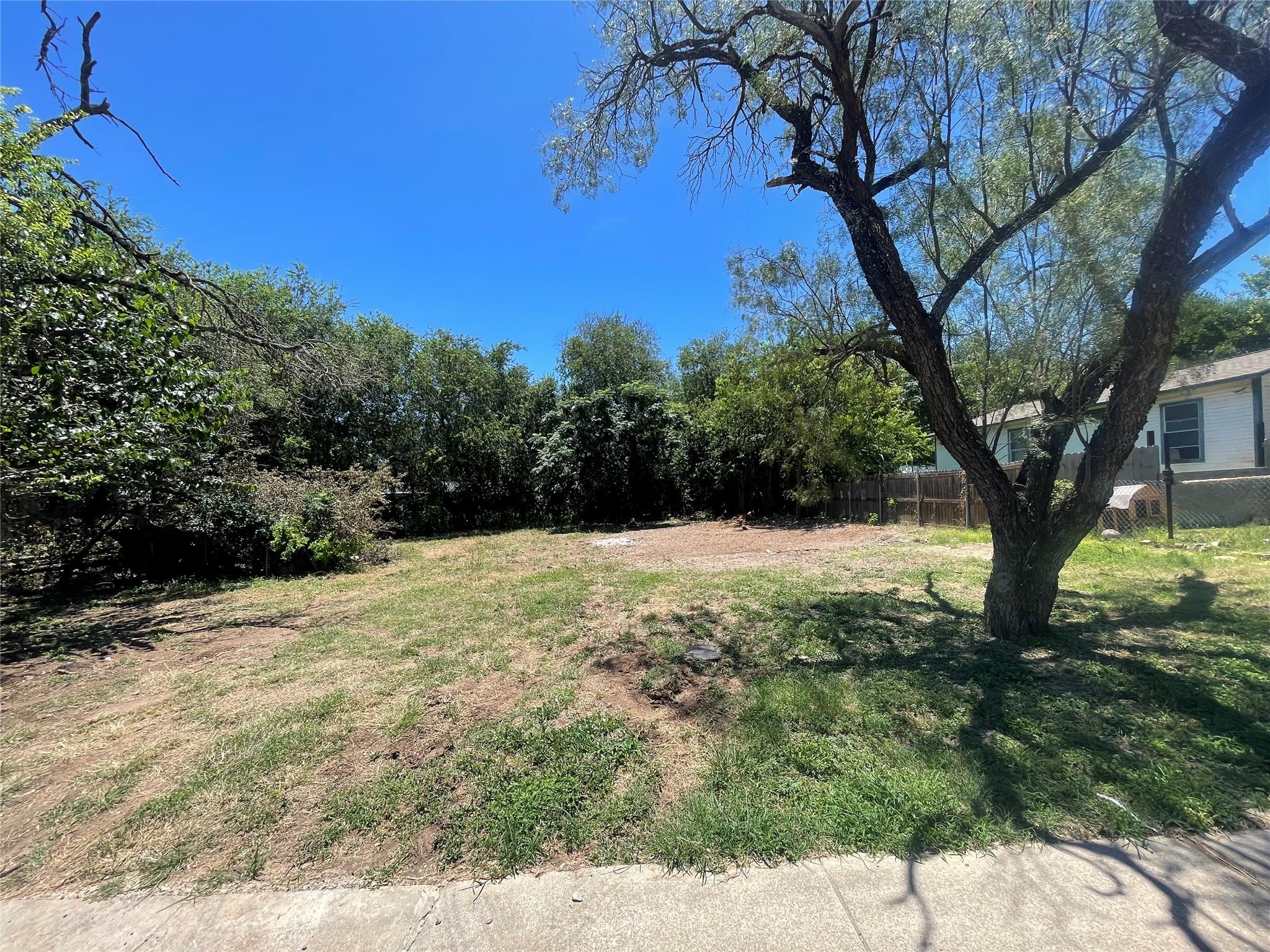 11512 Main St, Jonestown, TX 78645