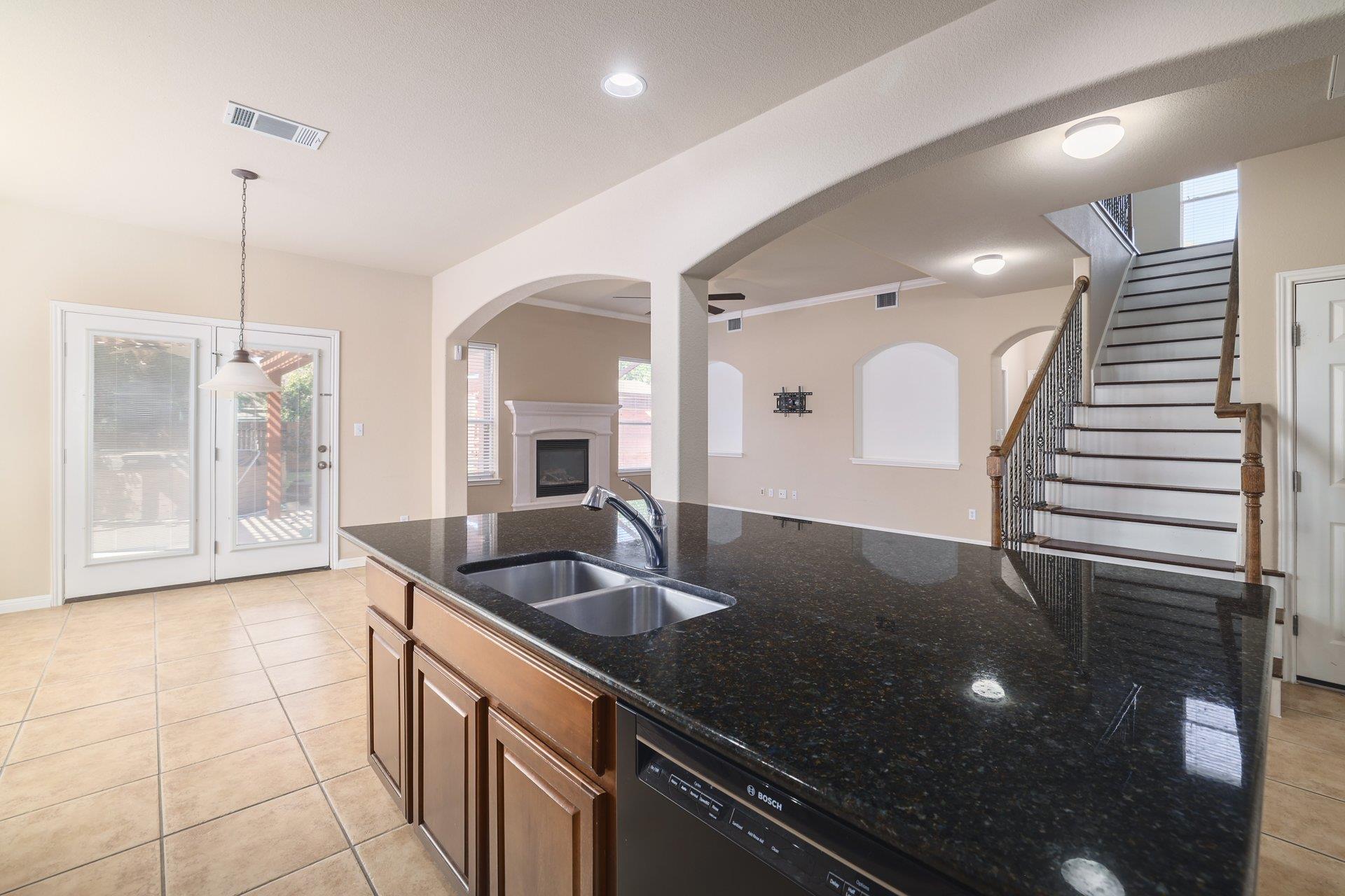 13816 Long Shadow Dr, Manor, TX 78653