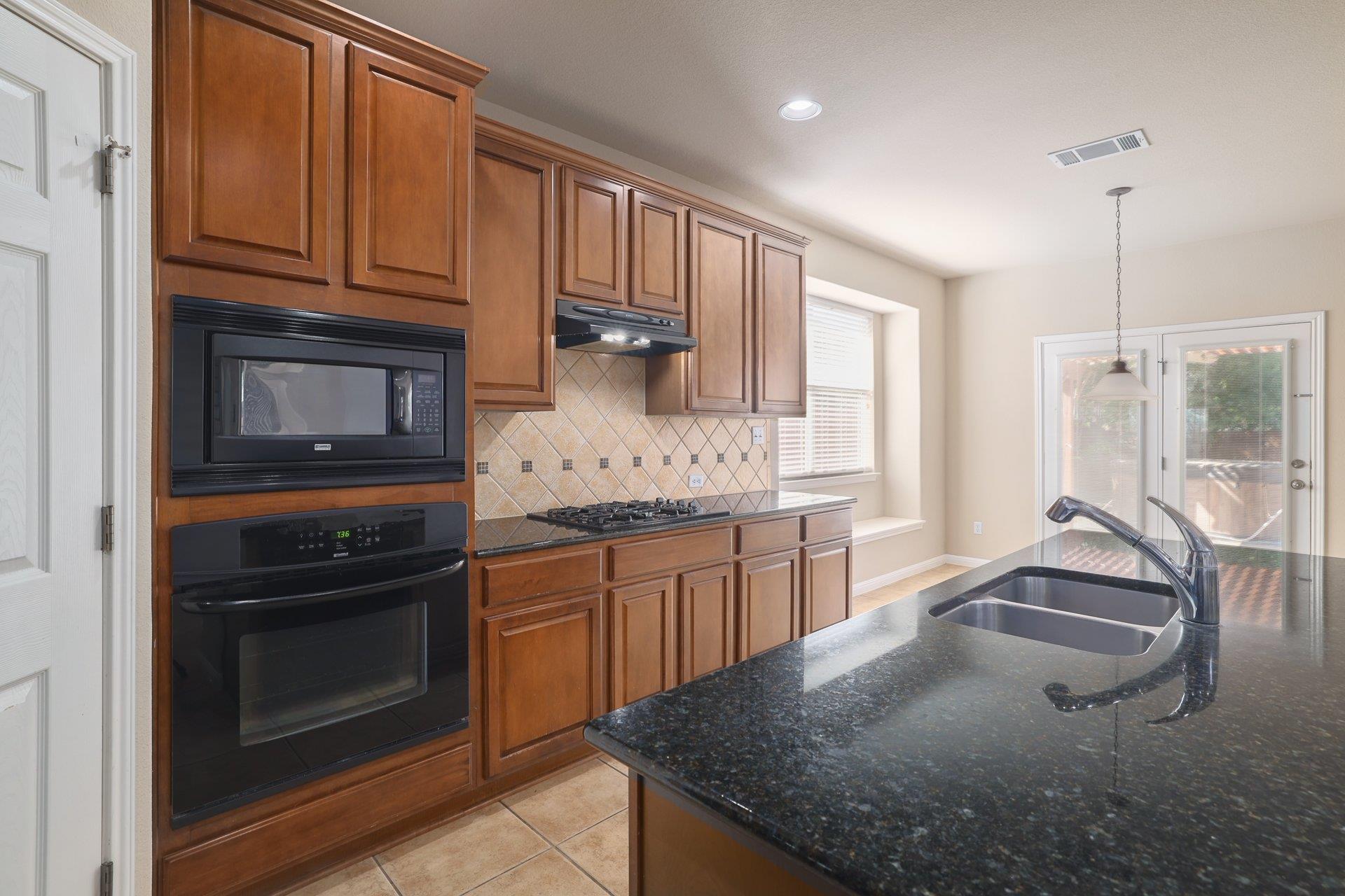 13816 Long Shadow Dr, Manor, TX 78653