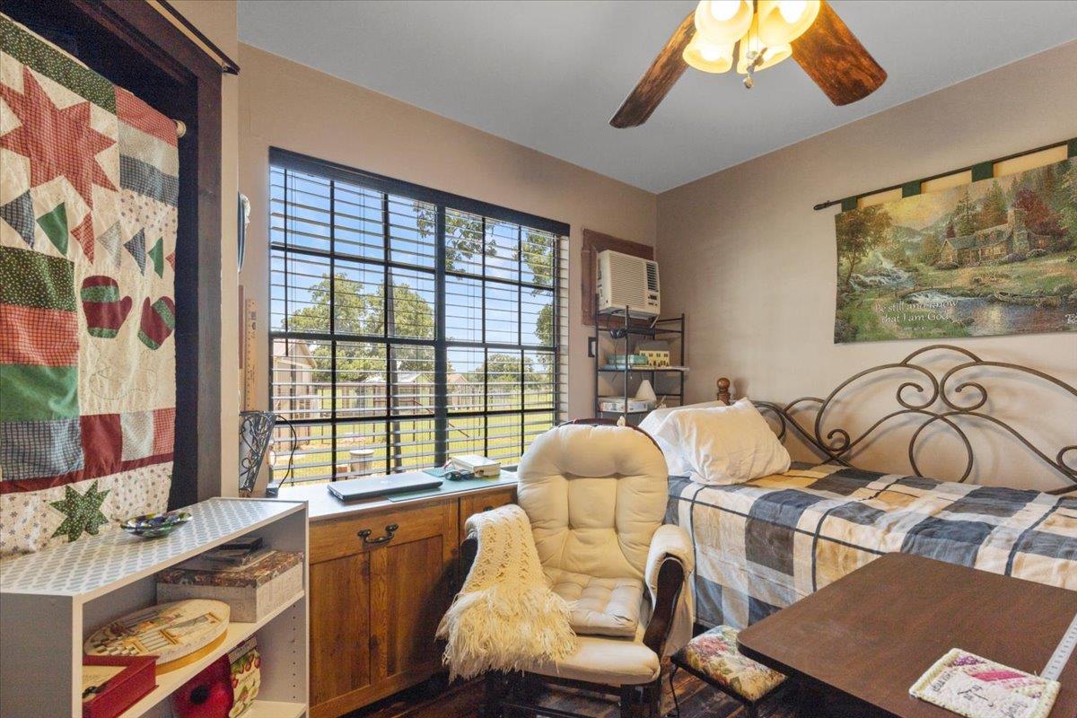 414 Walnut Creek Rd, Bastrop, TX 78602