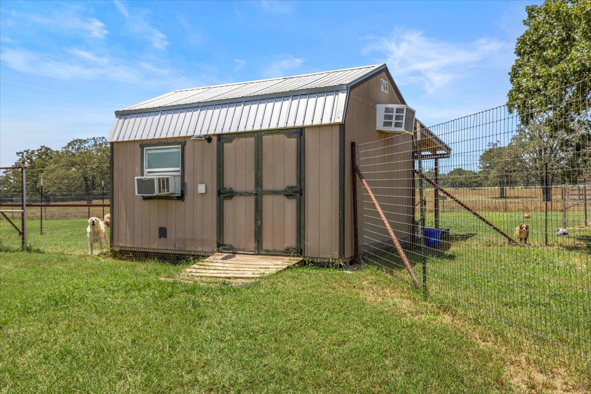 414 Walnut Creek Rd, Bastrop, TX 78602