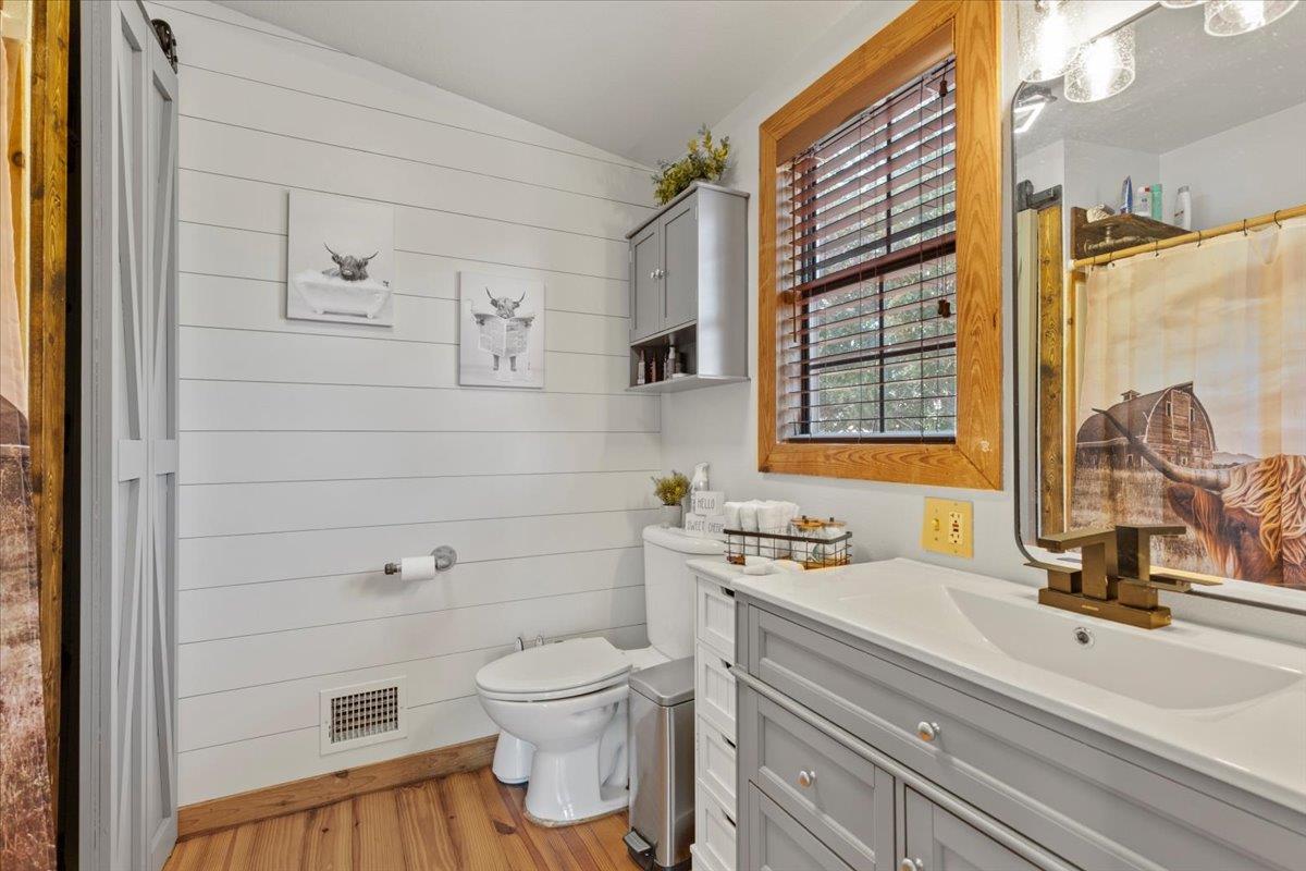 414 Walnut Creek Rd, Bastrop, TX 78602