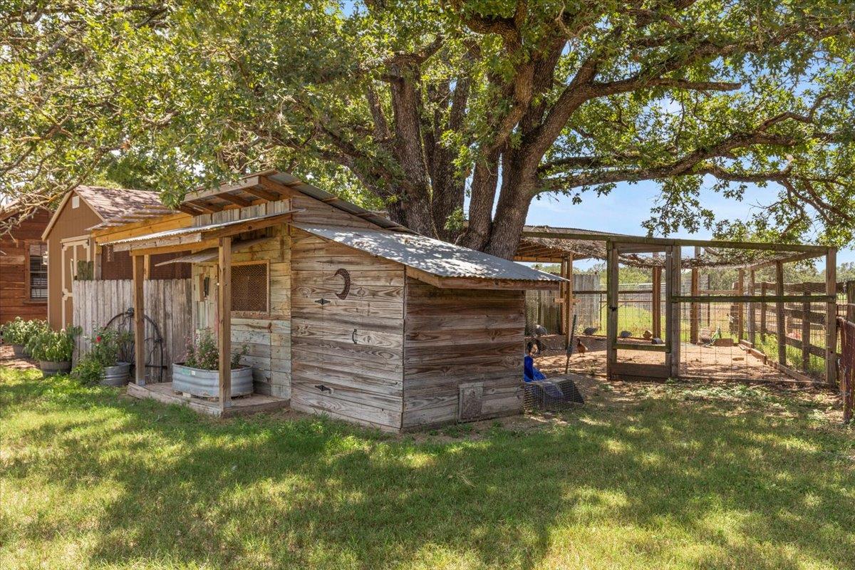 414 Walnut Creek Rd, Bastrop, TX 78602