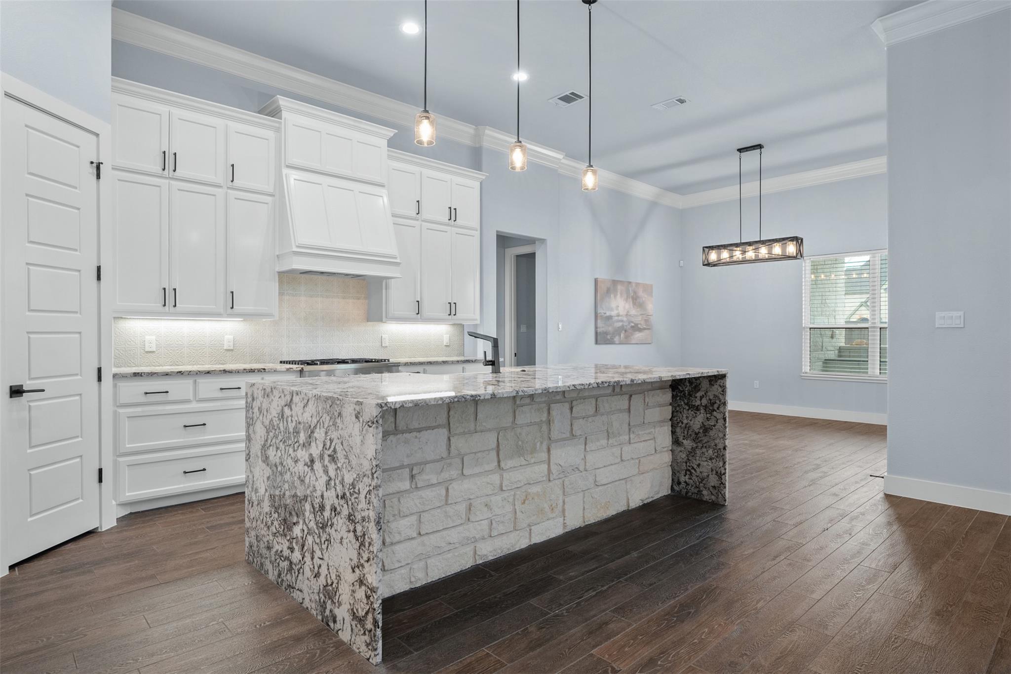 1606 Alta Vista Loop, Temple, TX 76502