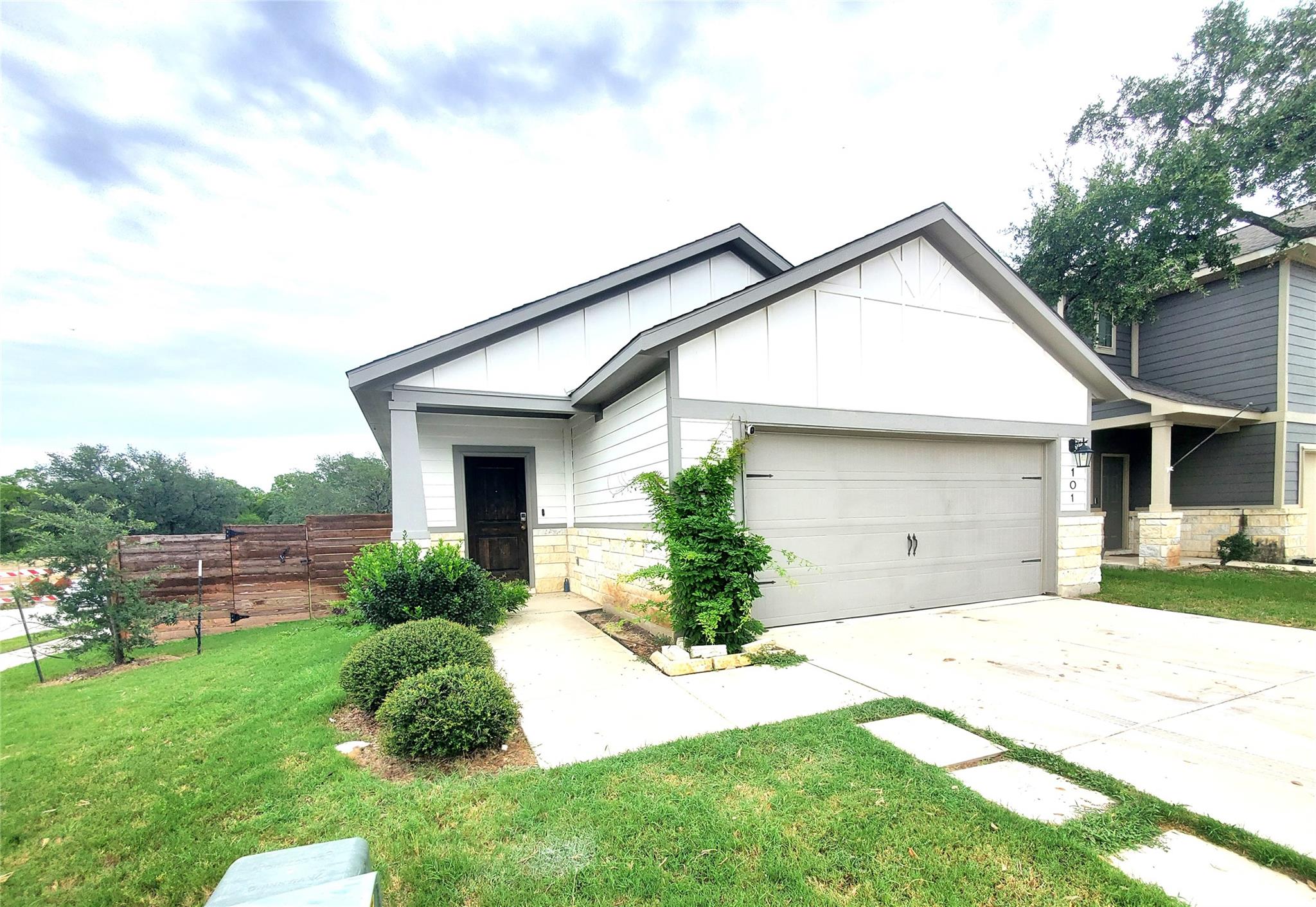 101 Prosecco Path, Leander, TX 78641