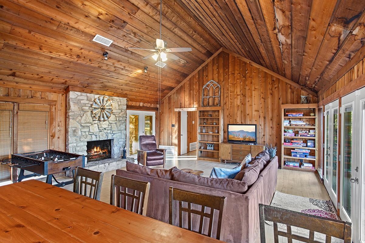 411 Whitetail Ridge Rd, Dripping Springs, TX 78620