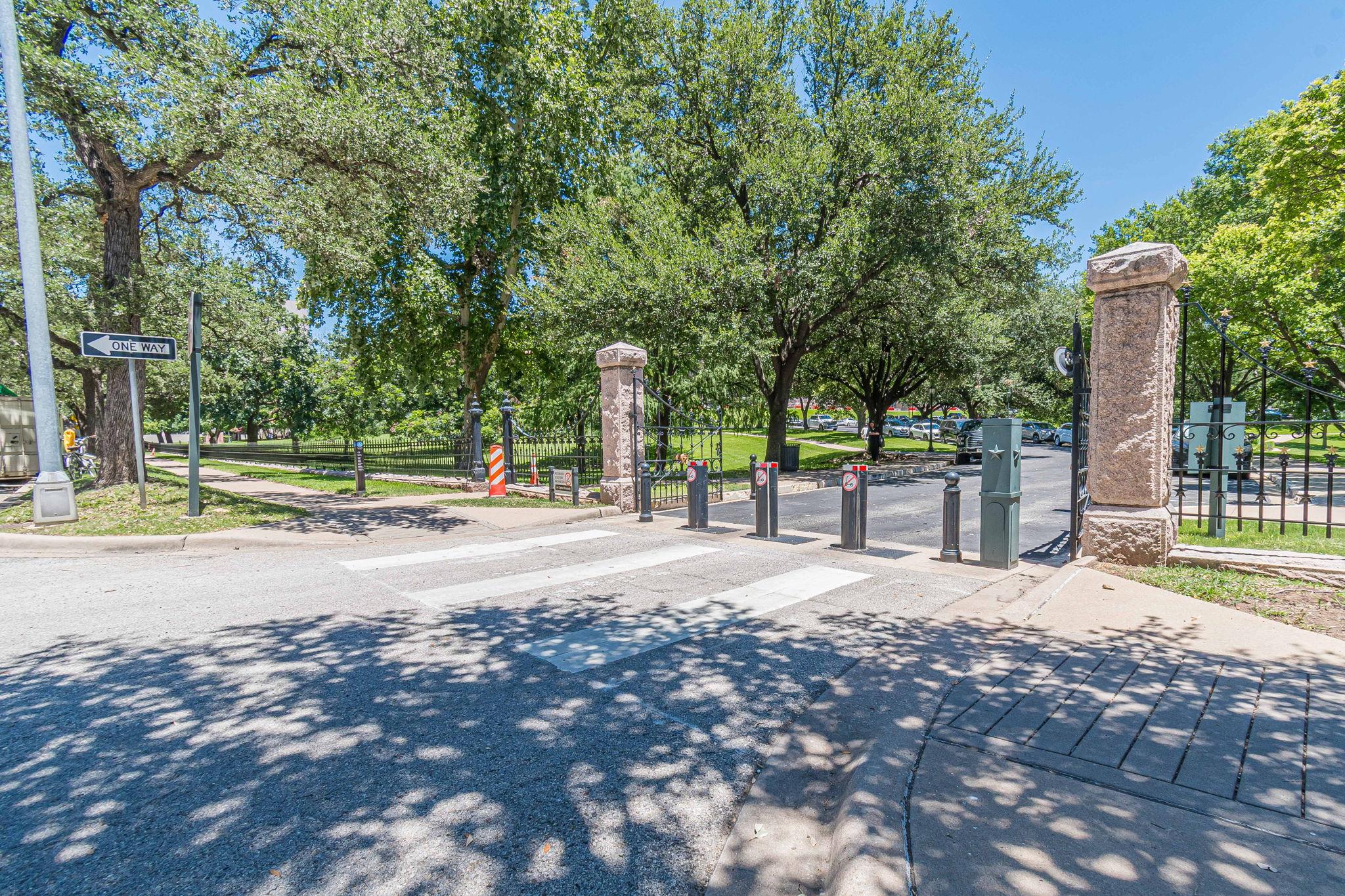 1122 Colorado St # 1409, Austin, TX 78701