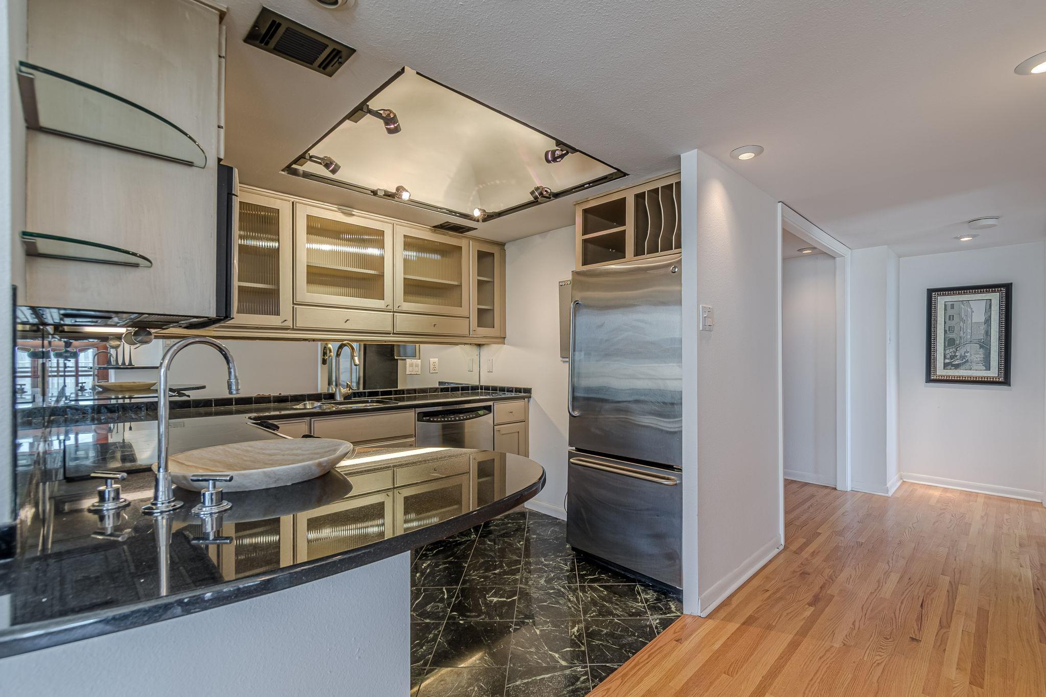 1122 Colorado St # 1409, Austin, TX 78701