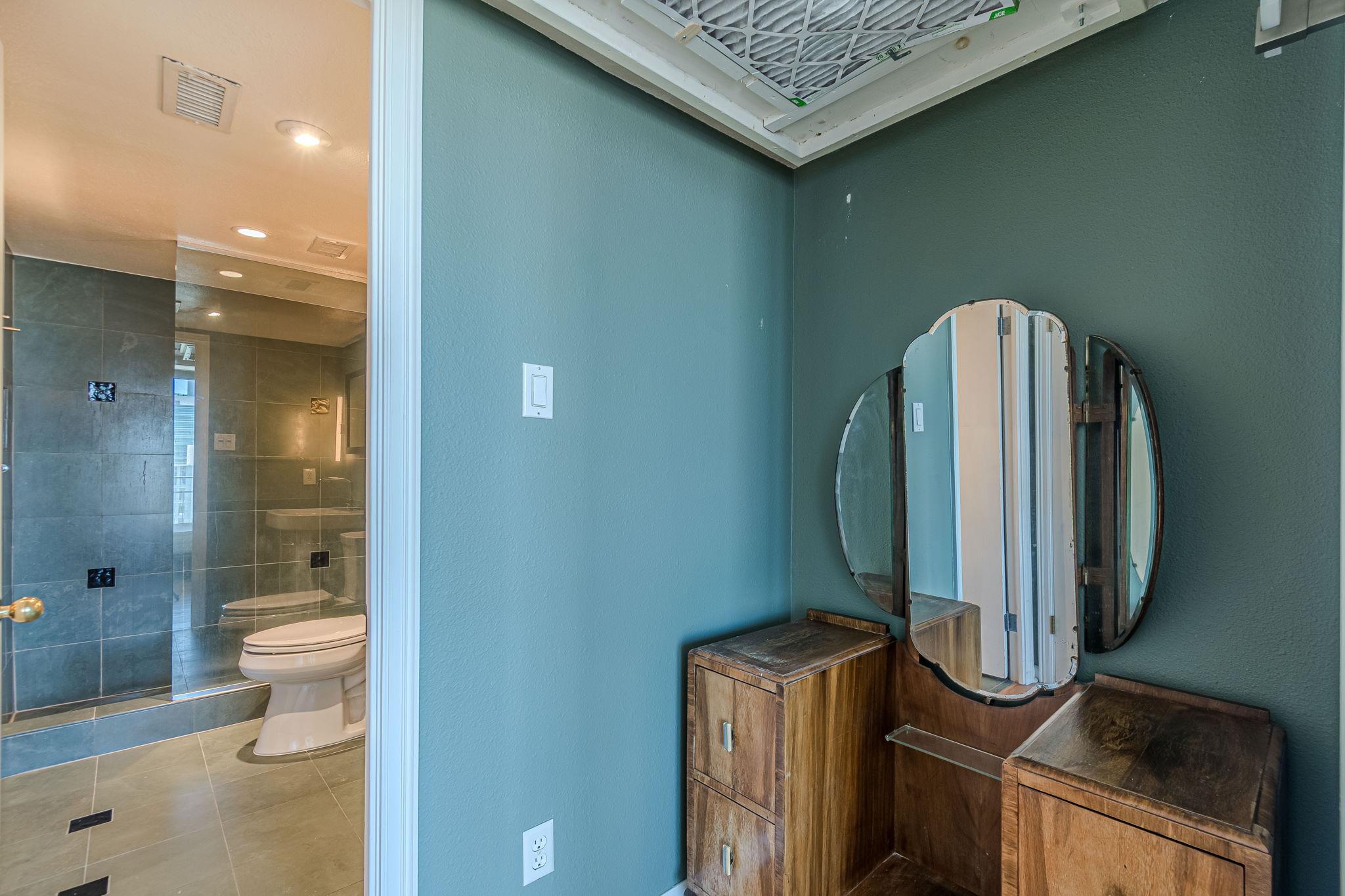 1122 Colorado St # 1409, Austin, TX 78701