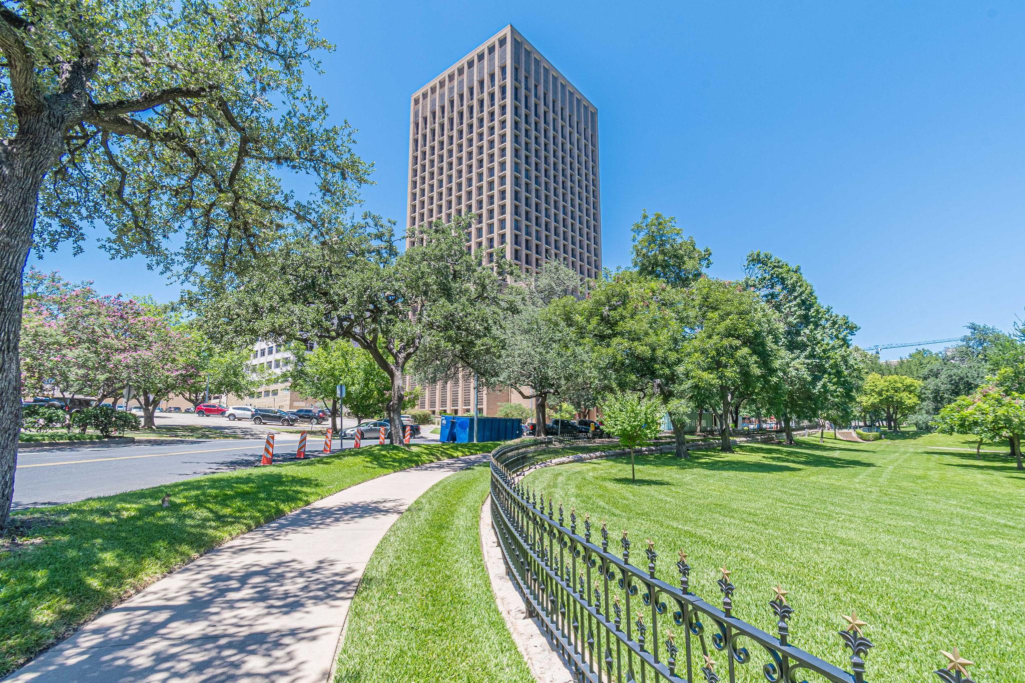 1122 Colorado St # 1409, Austin, TX 78701