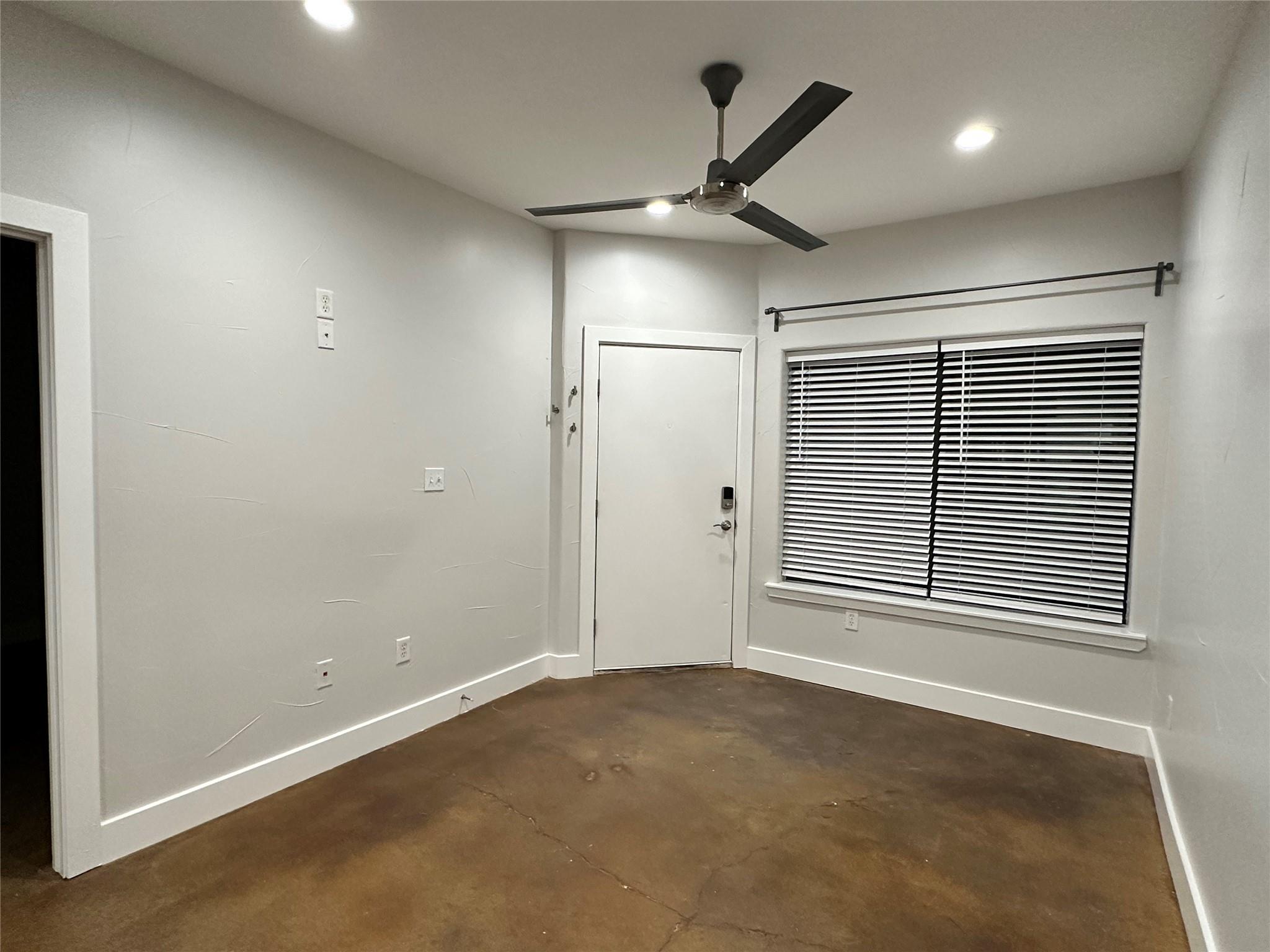 1807 Poquito St # 32, Austin, TX 78702