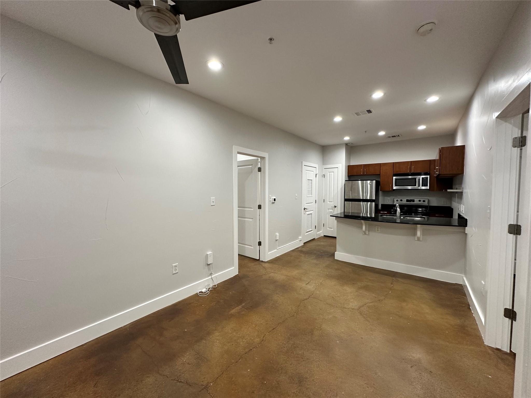 1807 Poquito St # 32, Austin, TX 78702