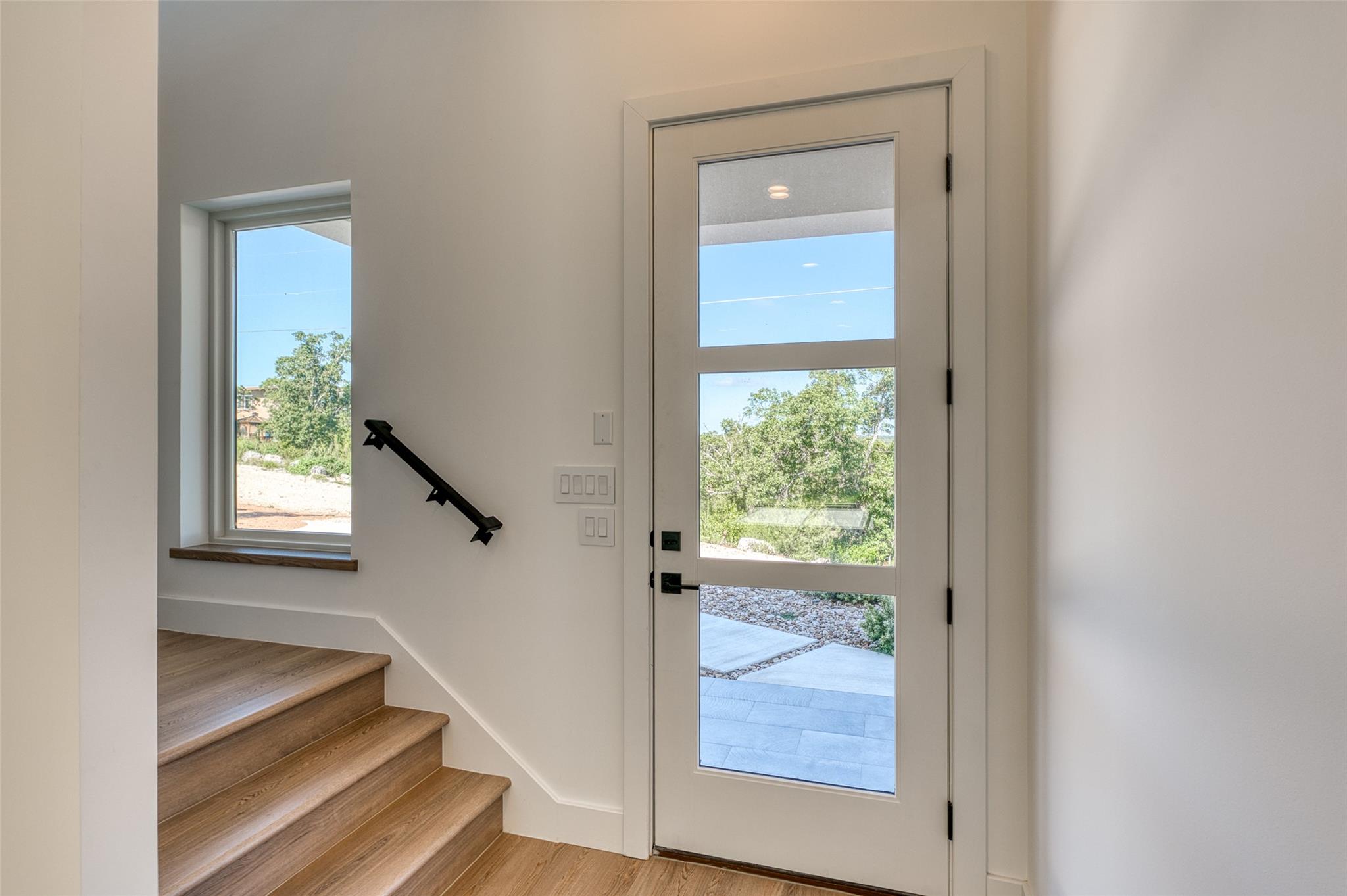 8621 Nina Ln, Jonestown, TX 78645