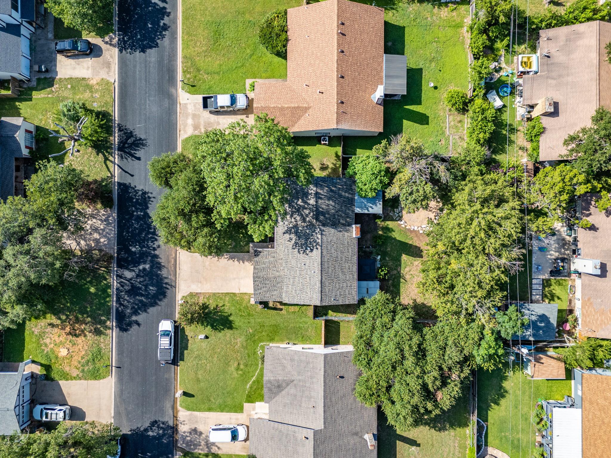 211 Woodmont Dr, Georgetown, TX 78628