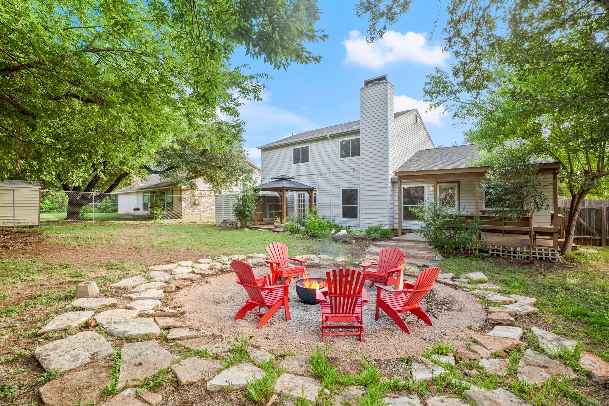 211 Woodmont Dr, Georgetown, TX 78628