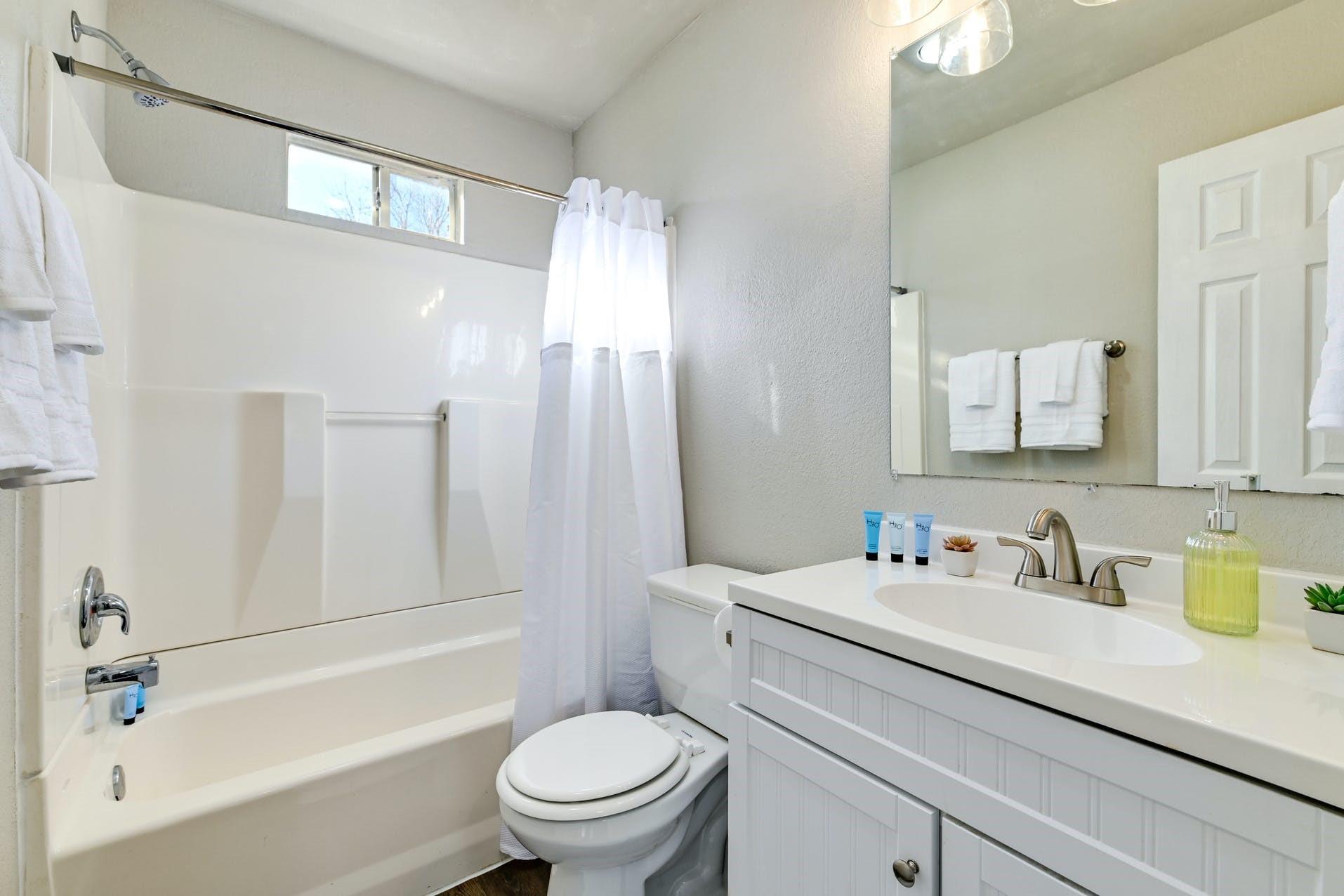 1201 E Logan St, Round Rock, TX 78664