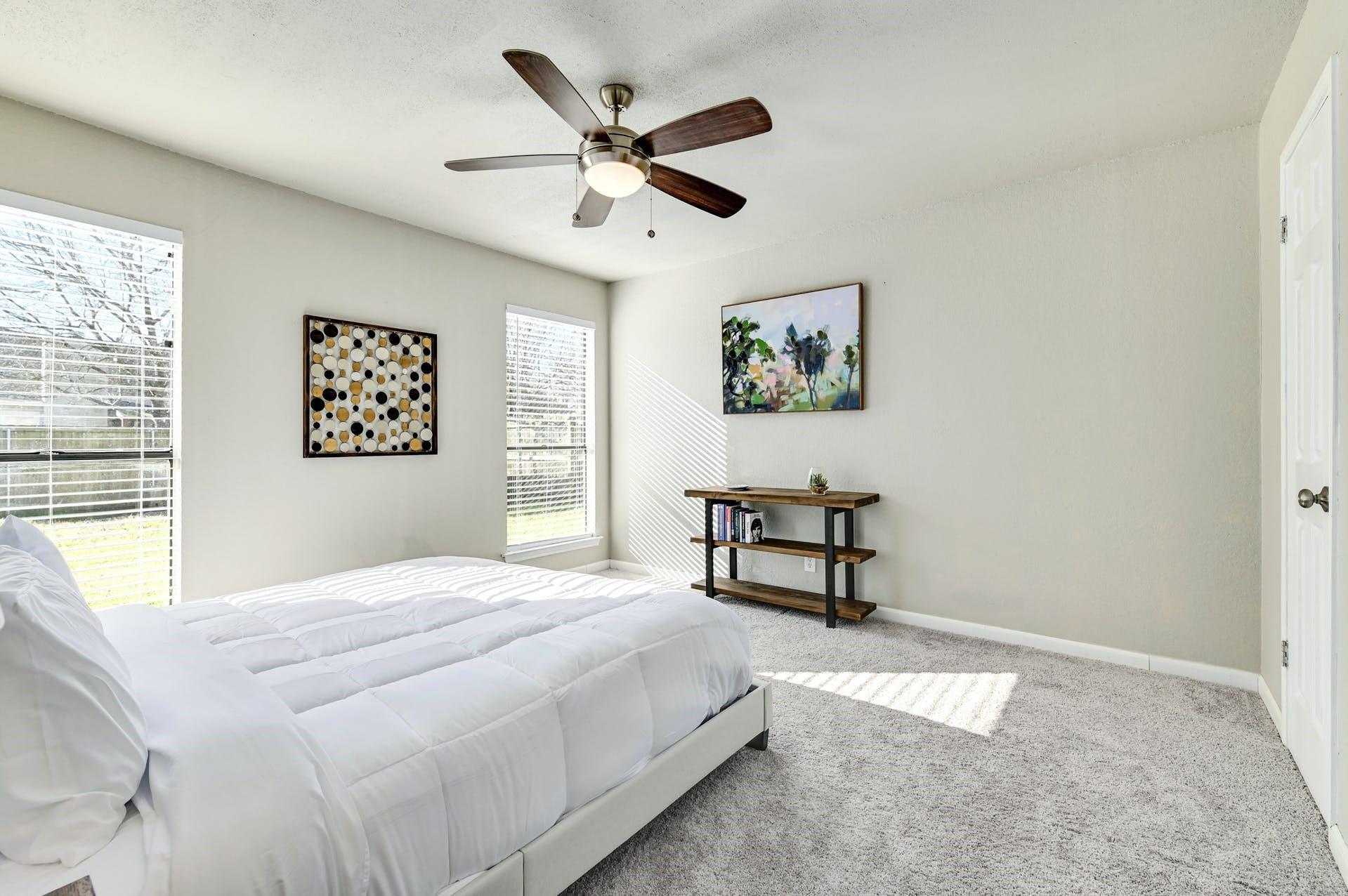 1201 E Logan St, Round Rock, TX 78664