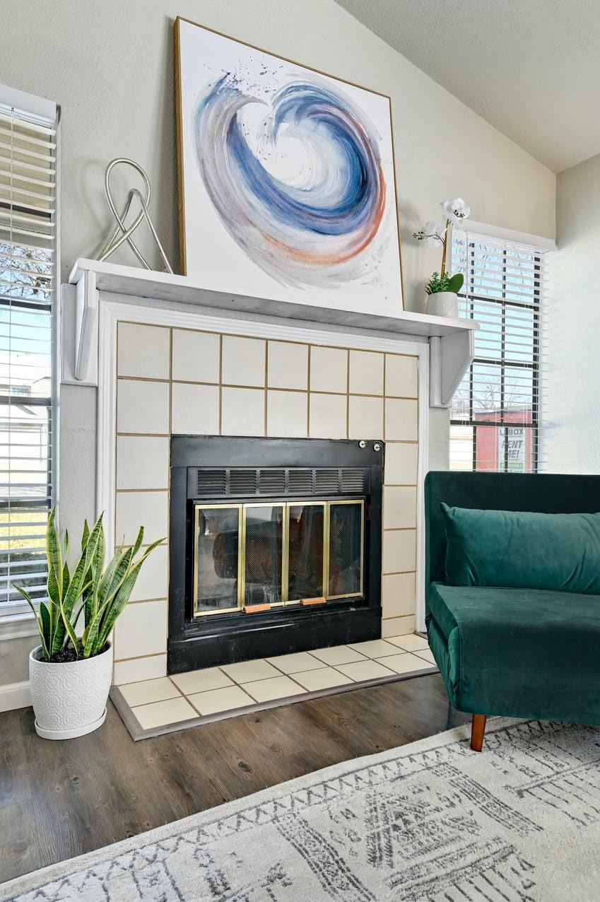 1201 E Logan St, Round Rock, TX 78664