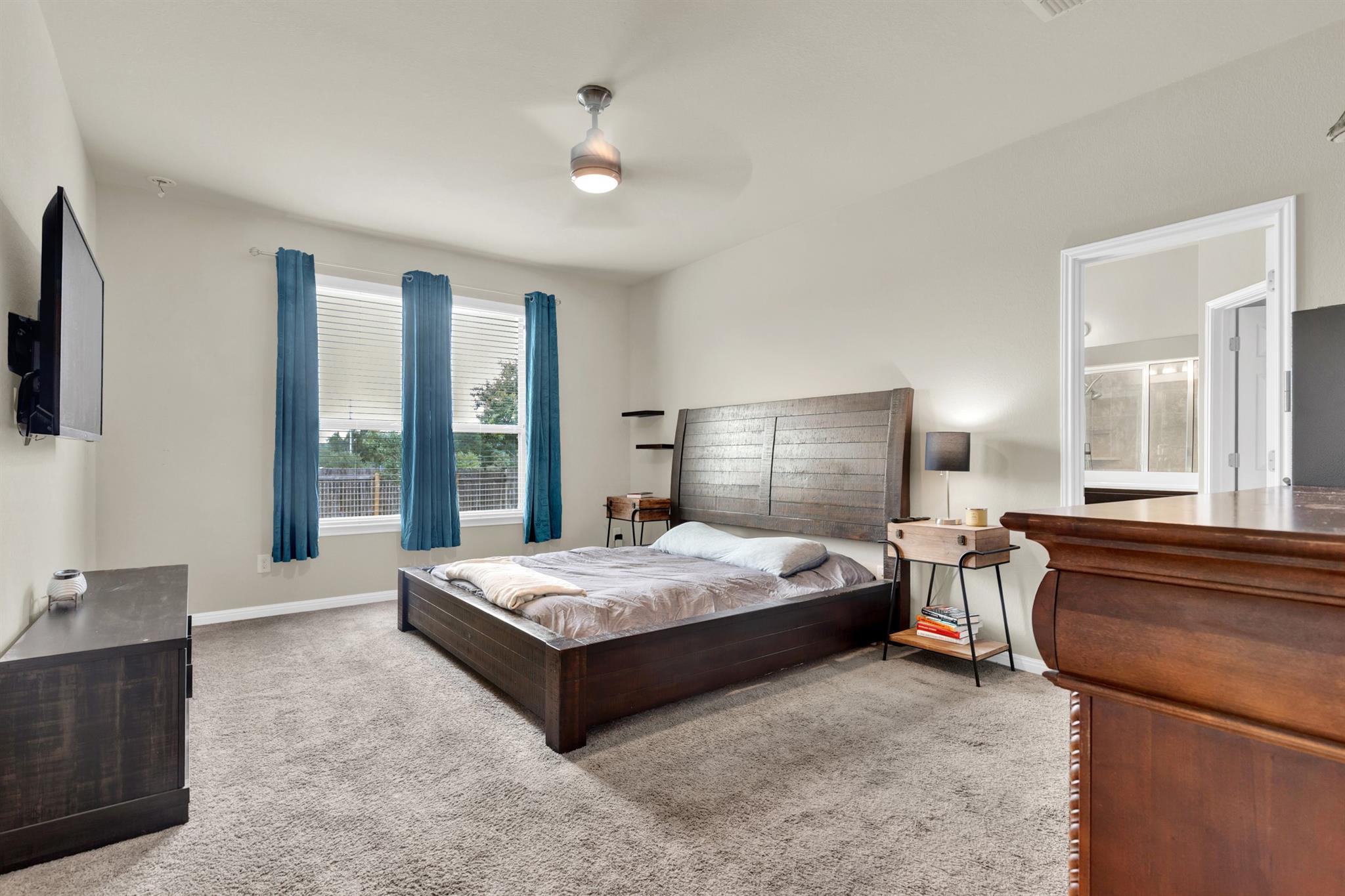 2004 Garretts Way, Manchaca, TX 78652