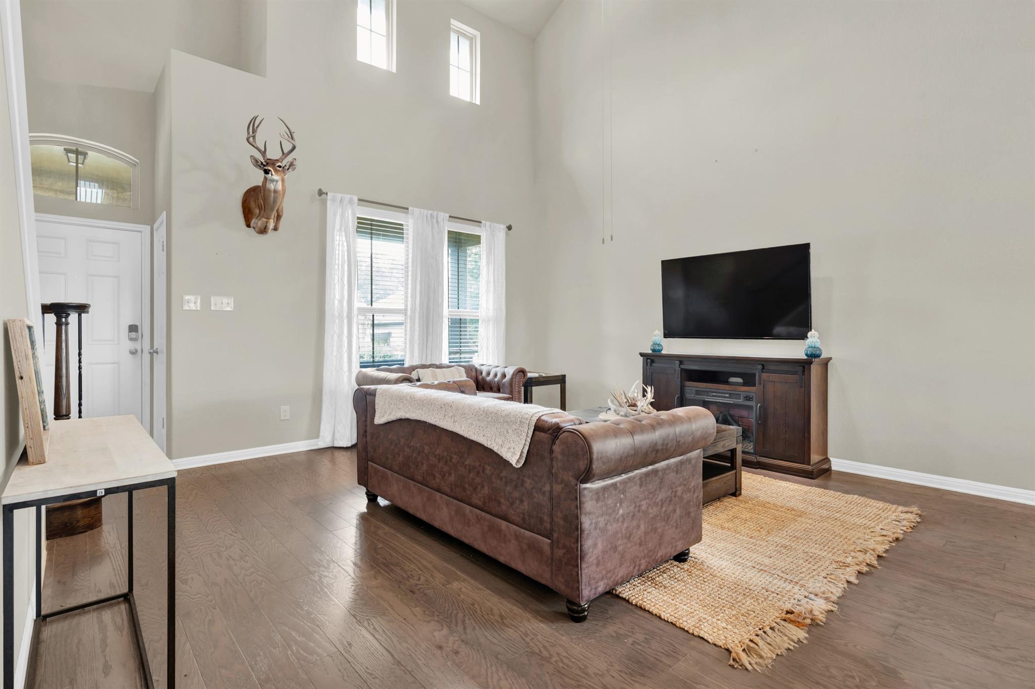 2004 Garretts Way, Manchaca, TX 78652