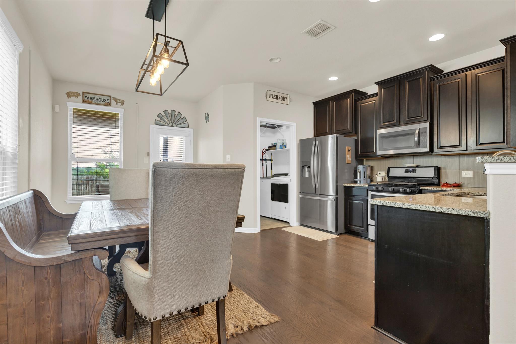 2004 Garretts Way, Manchaca, TX 78652