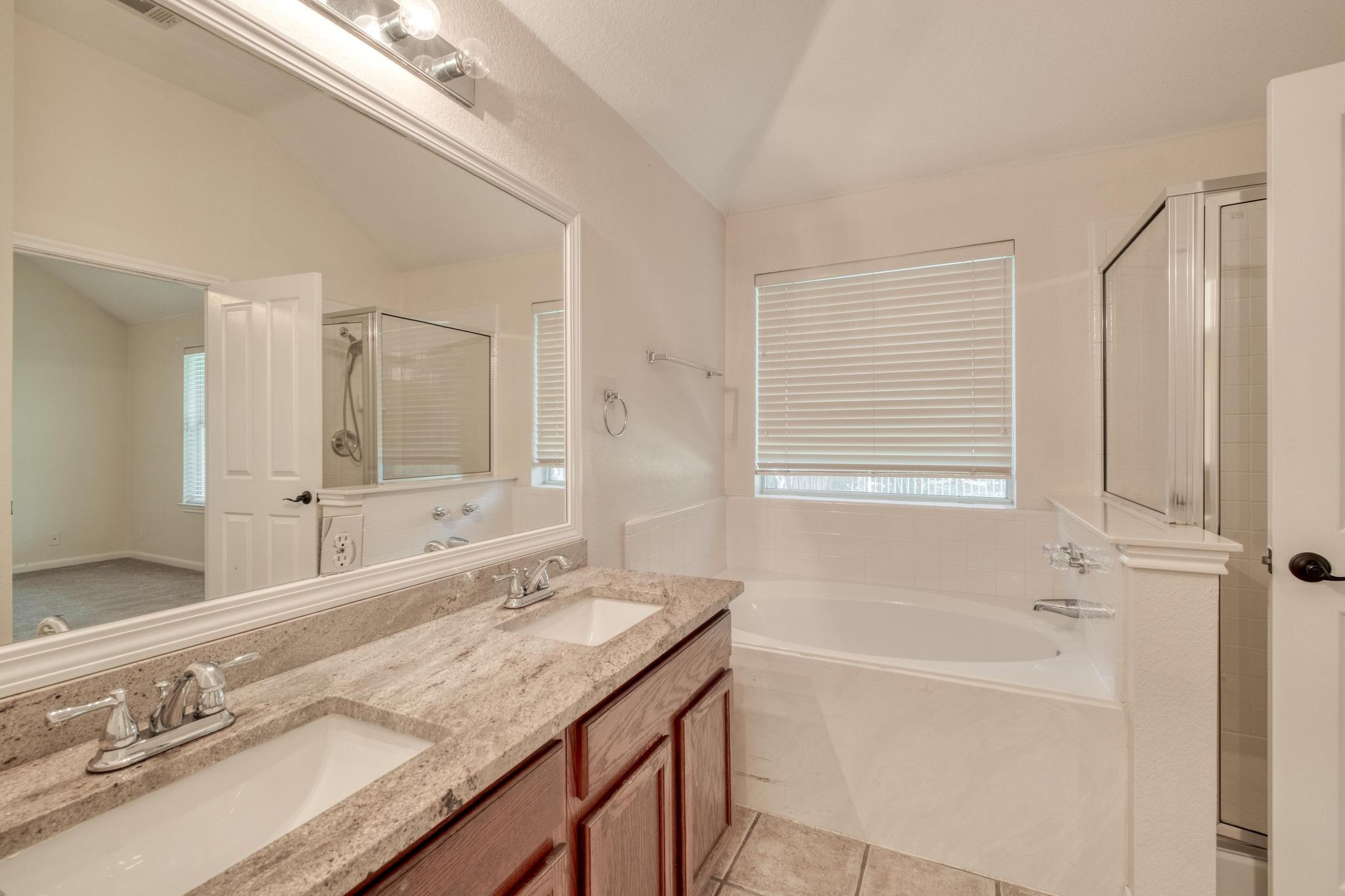 5730 Taylorcrest Dr, Austin, TX 78749