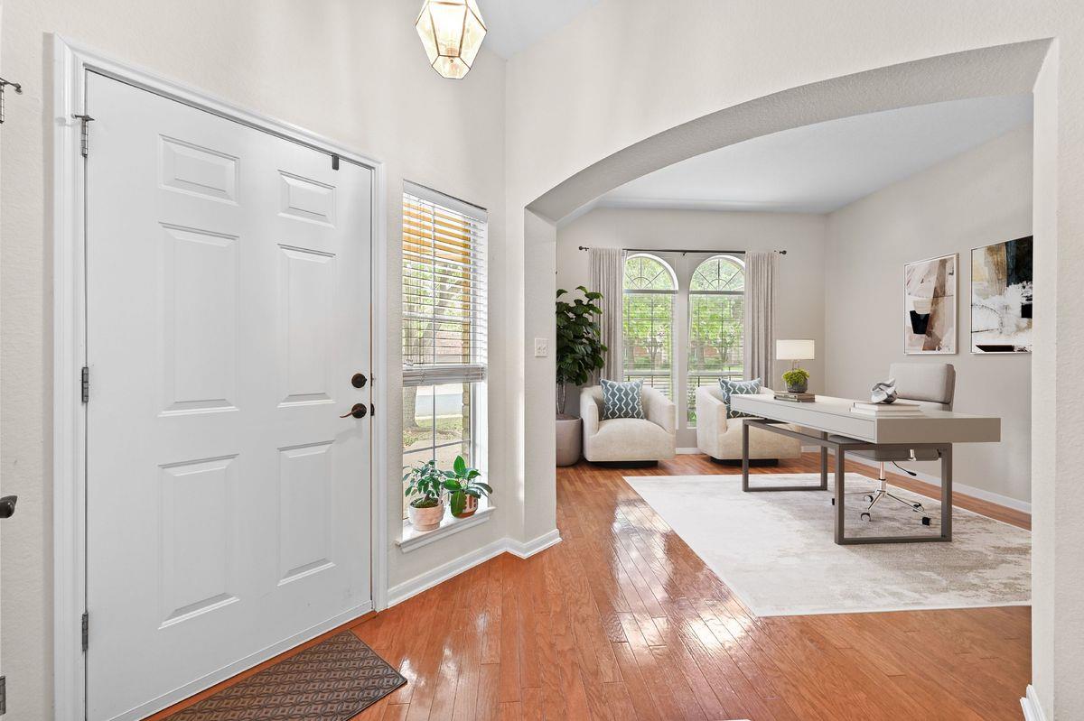 5730 Taylorcrest Dr, Austin, TX 78749