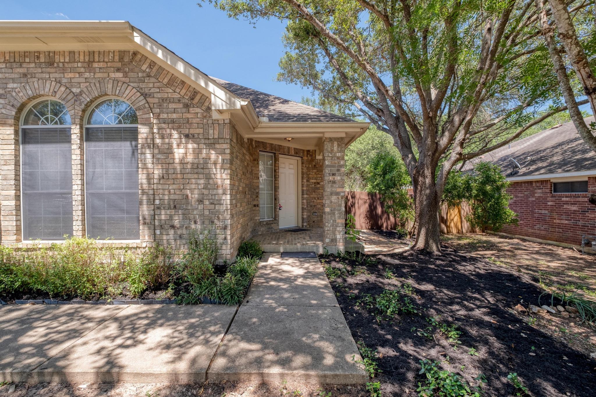 5730 Taylorcrest Dr, Austin, TX 78749