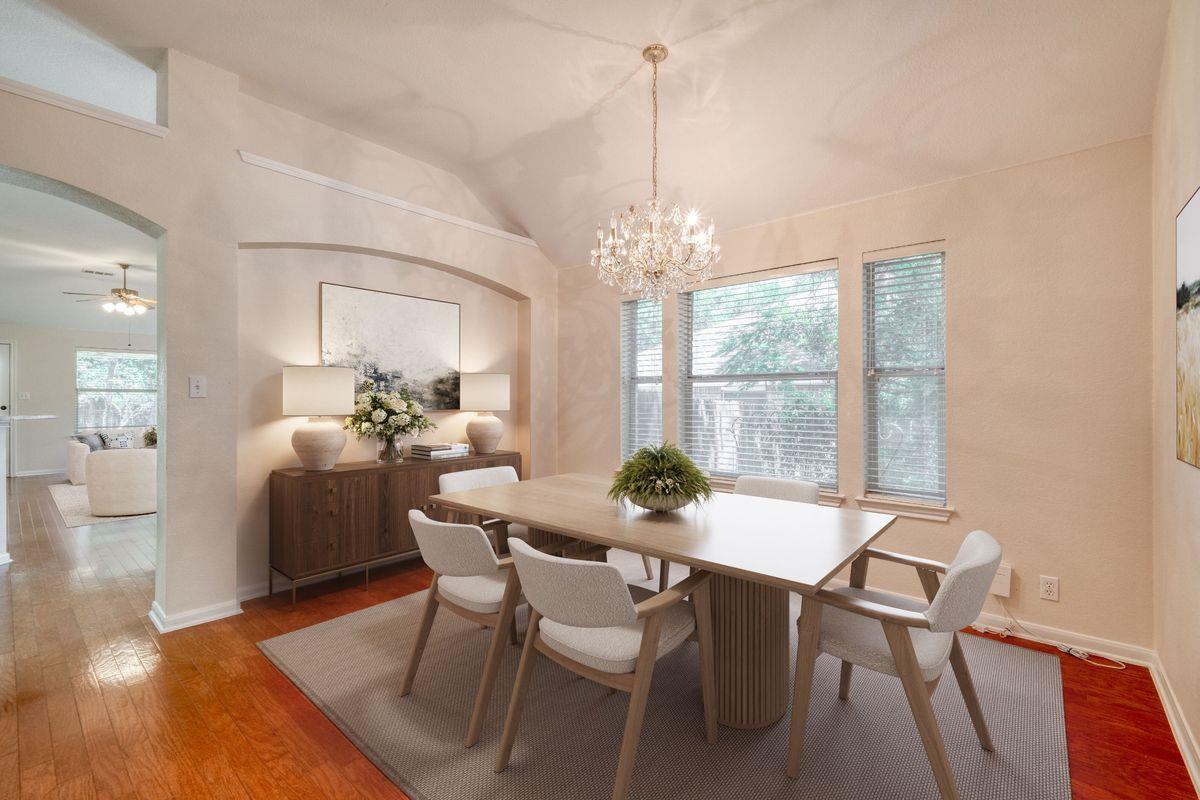 5730 Taylorcrest Dr, Austin, TX 78749