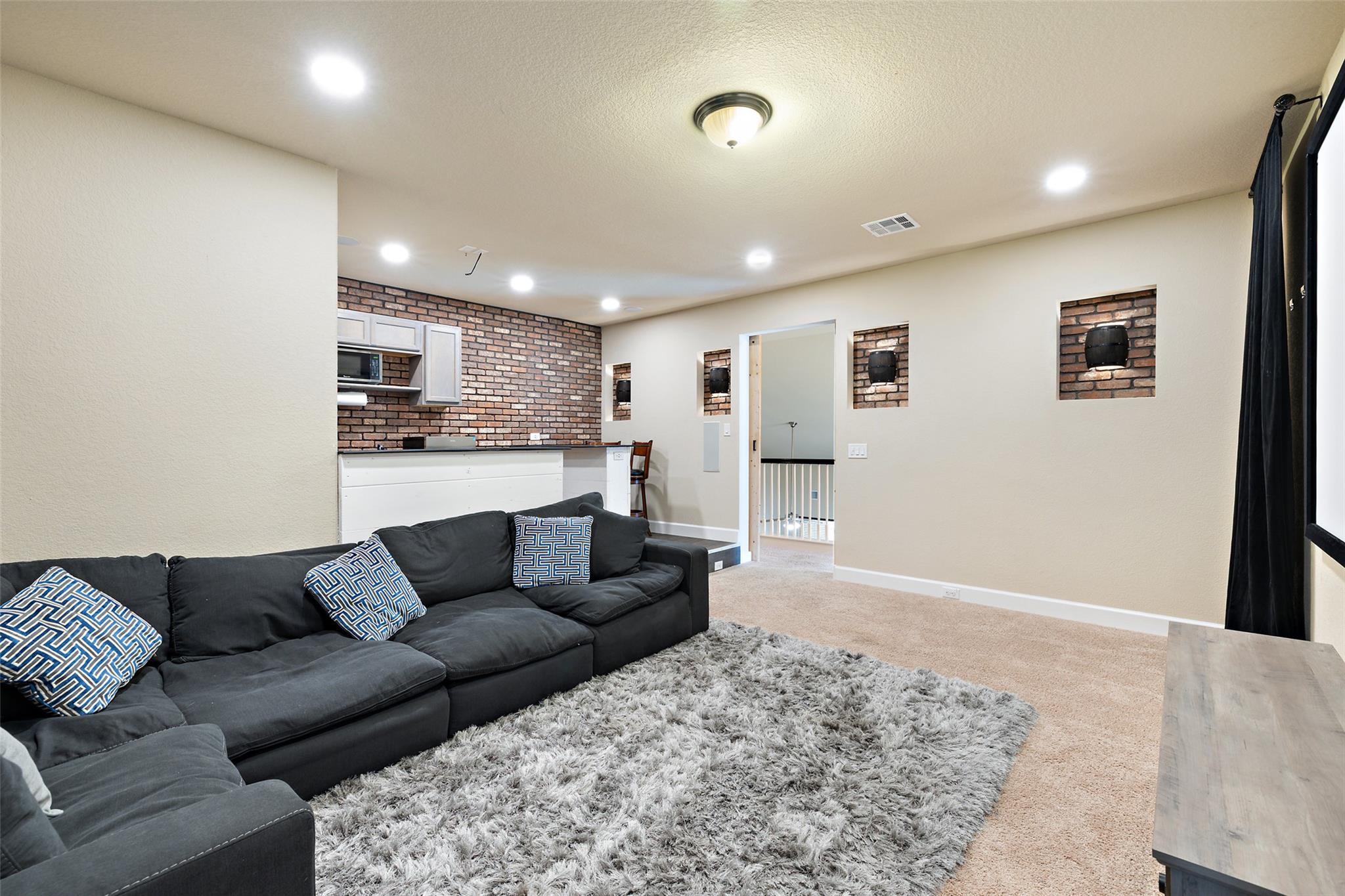 2444 Bowen St, Leander, TX 78641