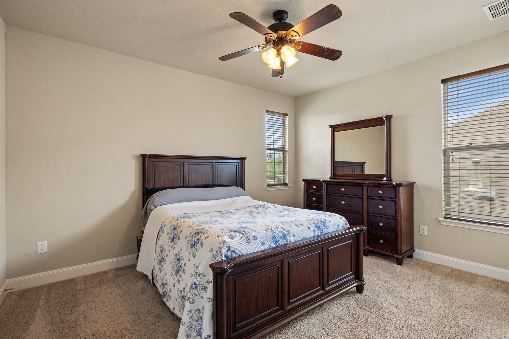 2444 Bowen St, Leander, TX 78641